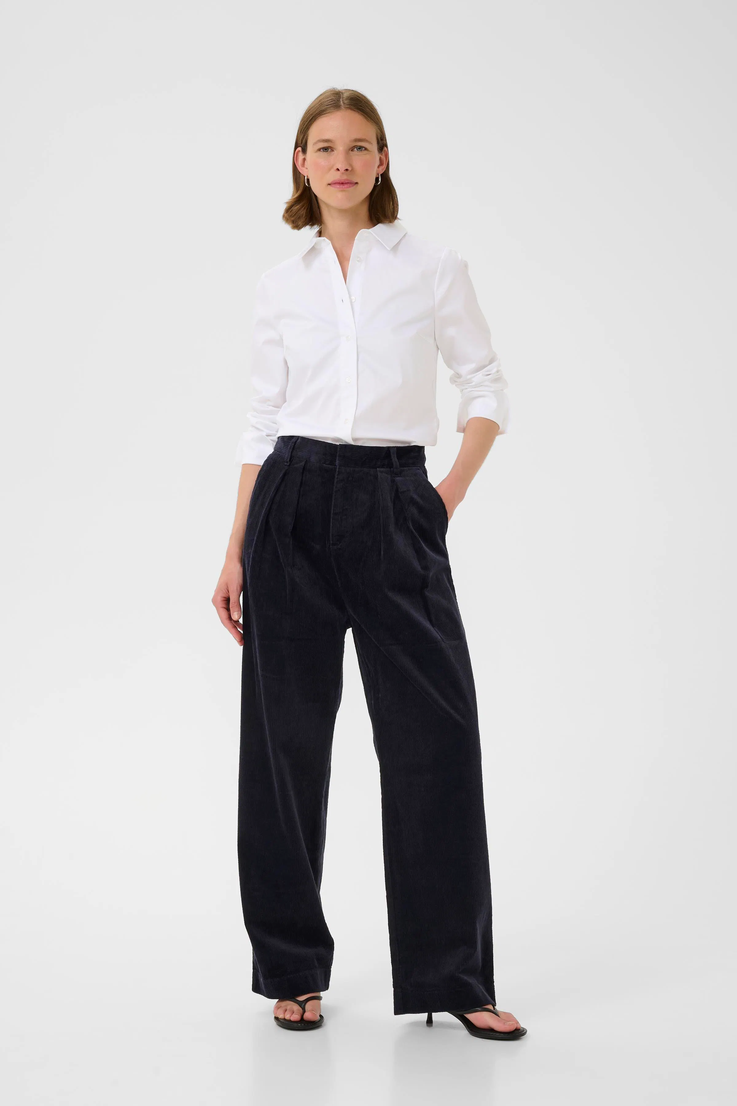 ToriIW Wide Broek LOOKBOOK FRONT 30109783-300005