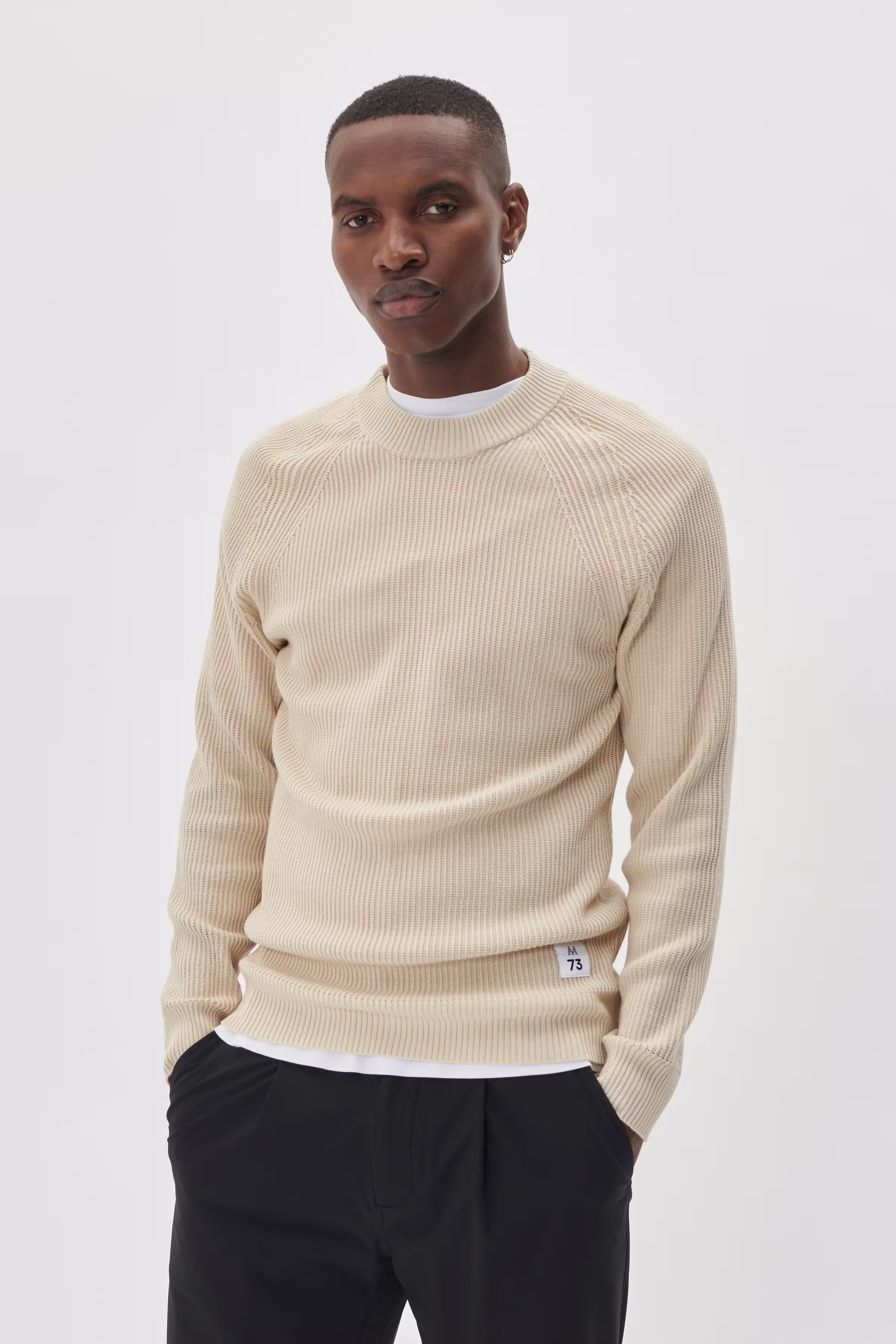 MAjobo M73 Pullover LOOKBOOK FRONT 30207488-130607