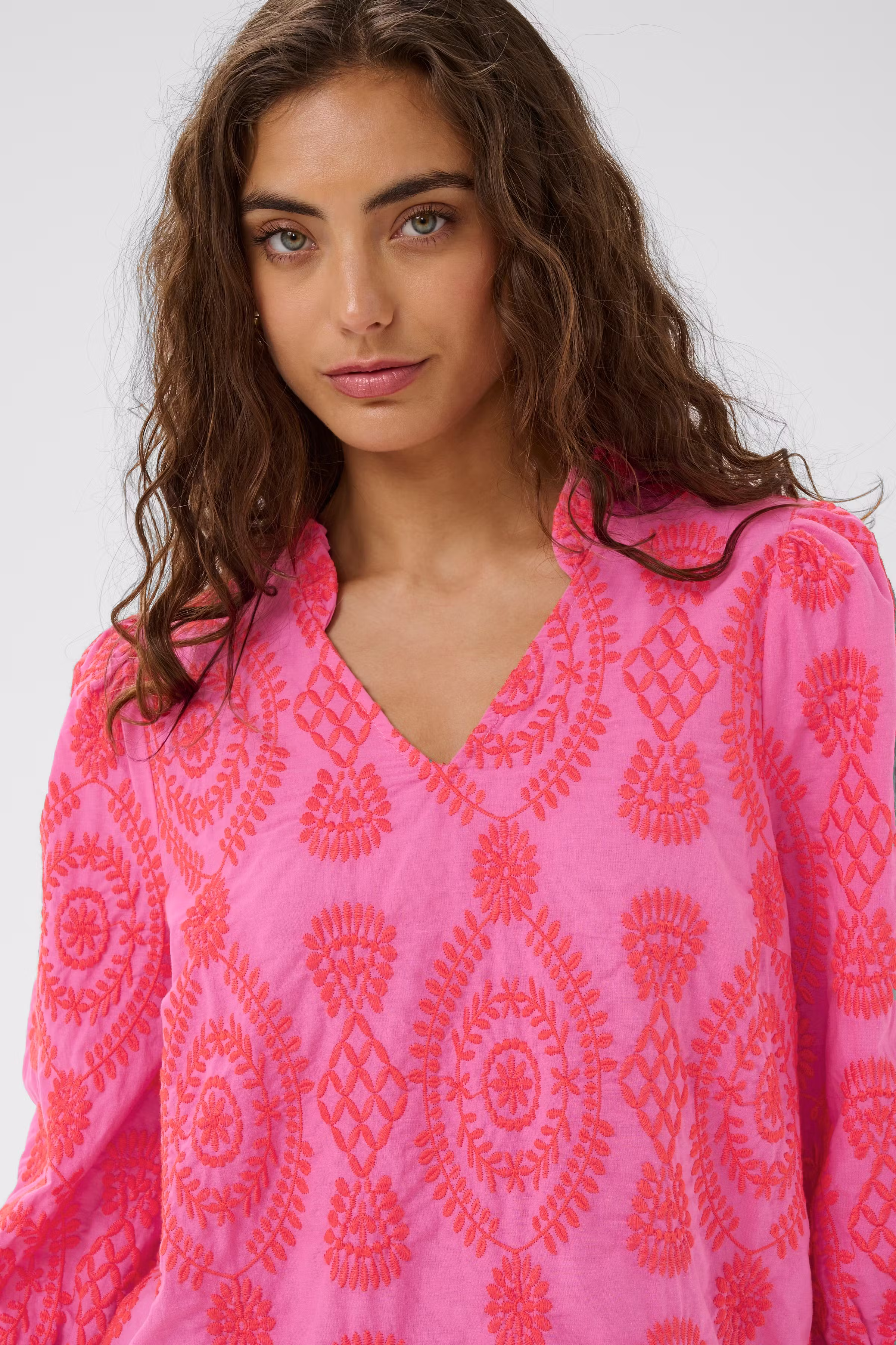 CUtia Blouse with embroidery LOOKBOOK DETAIL 50109439-152718