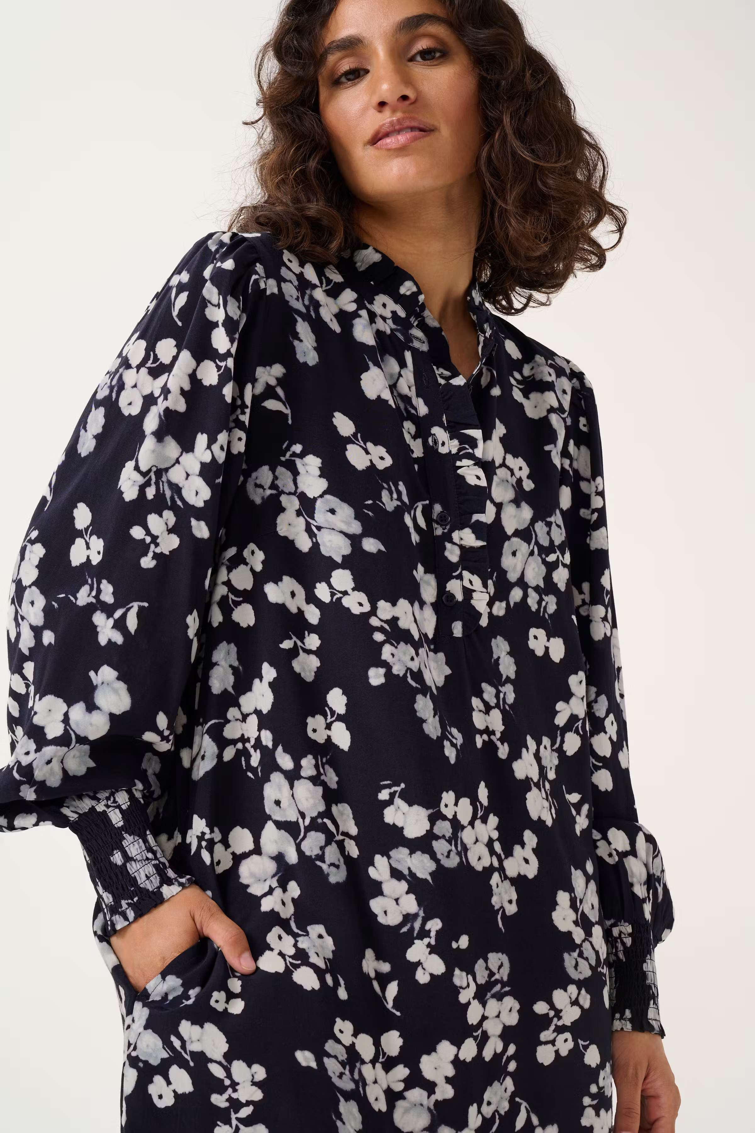 KAalice Kjole LOOKBOOK DETAIL 10509404-106800