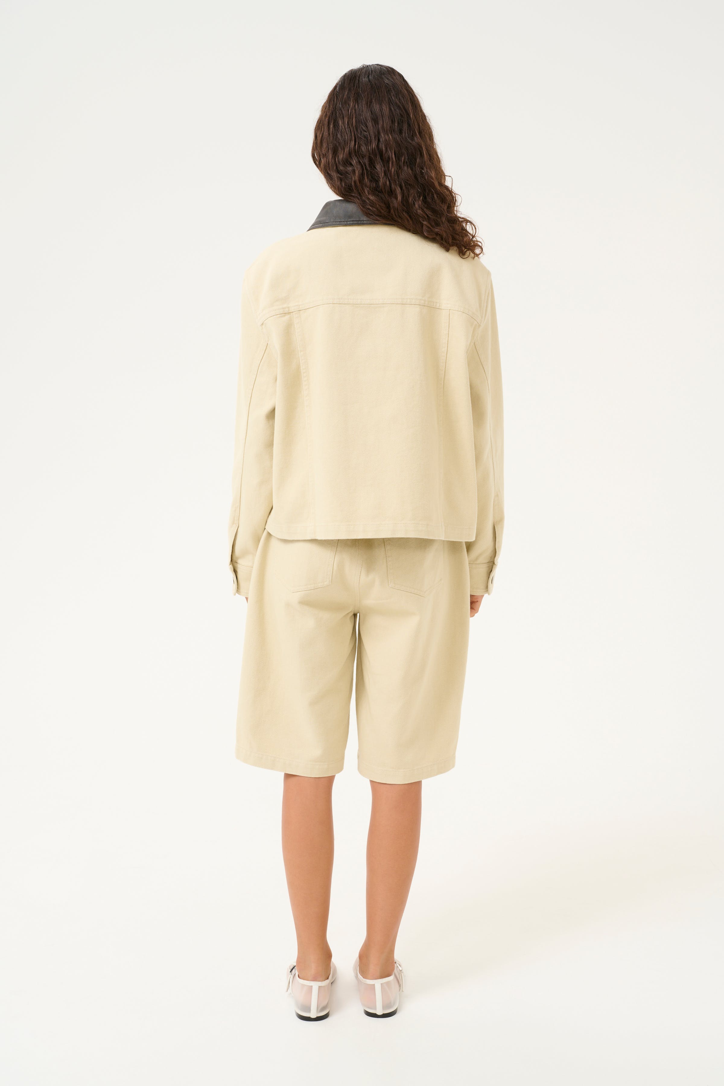KBTatiana Denim Jacket LOOKBOOK BACK 10105449-140105