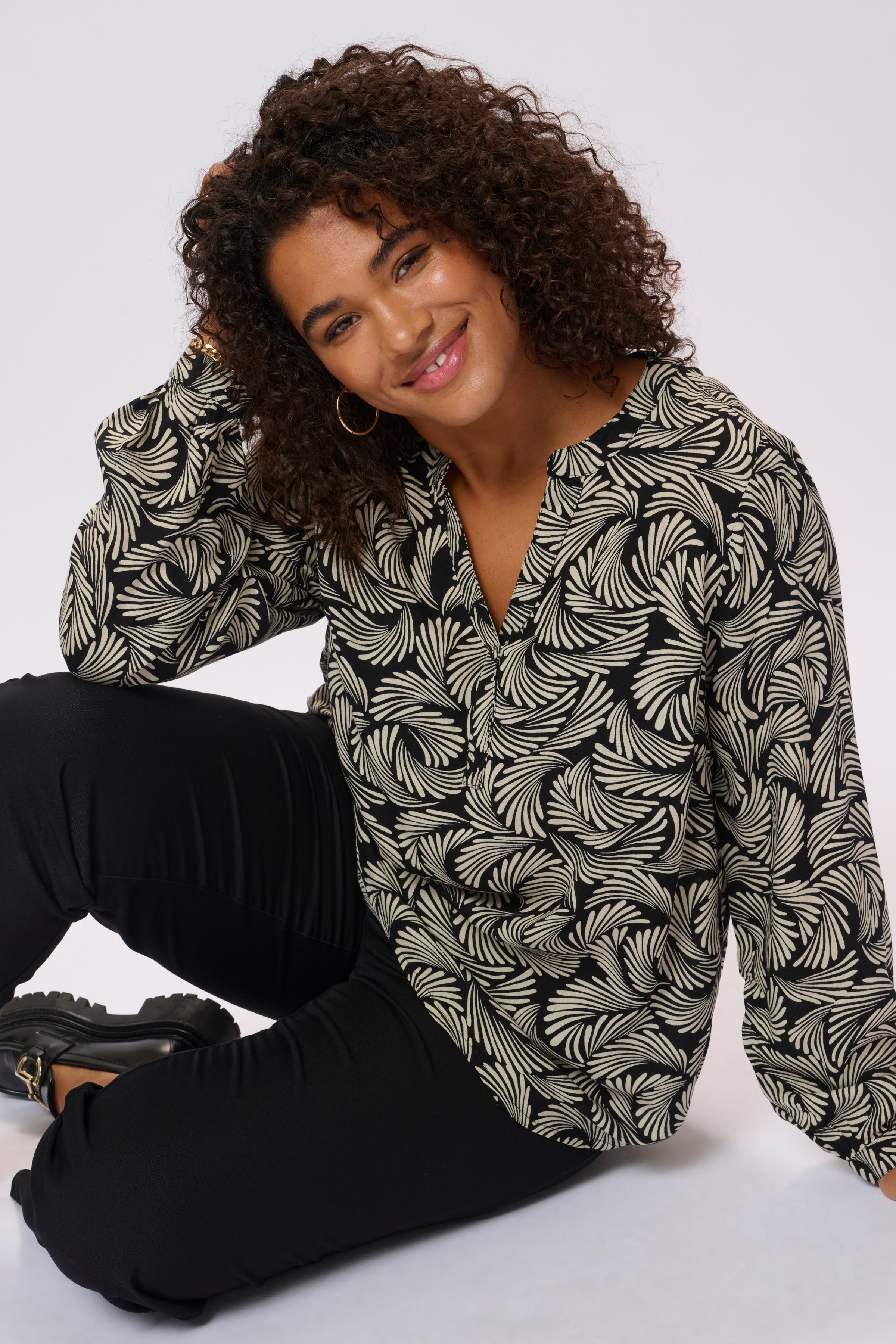 KCmirta Bluse LOOKBOOK DETAIL 10581677-104492
