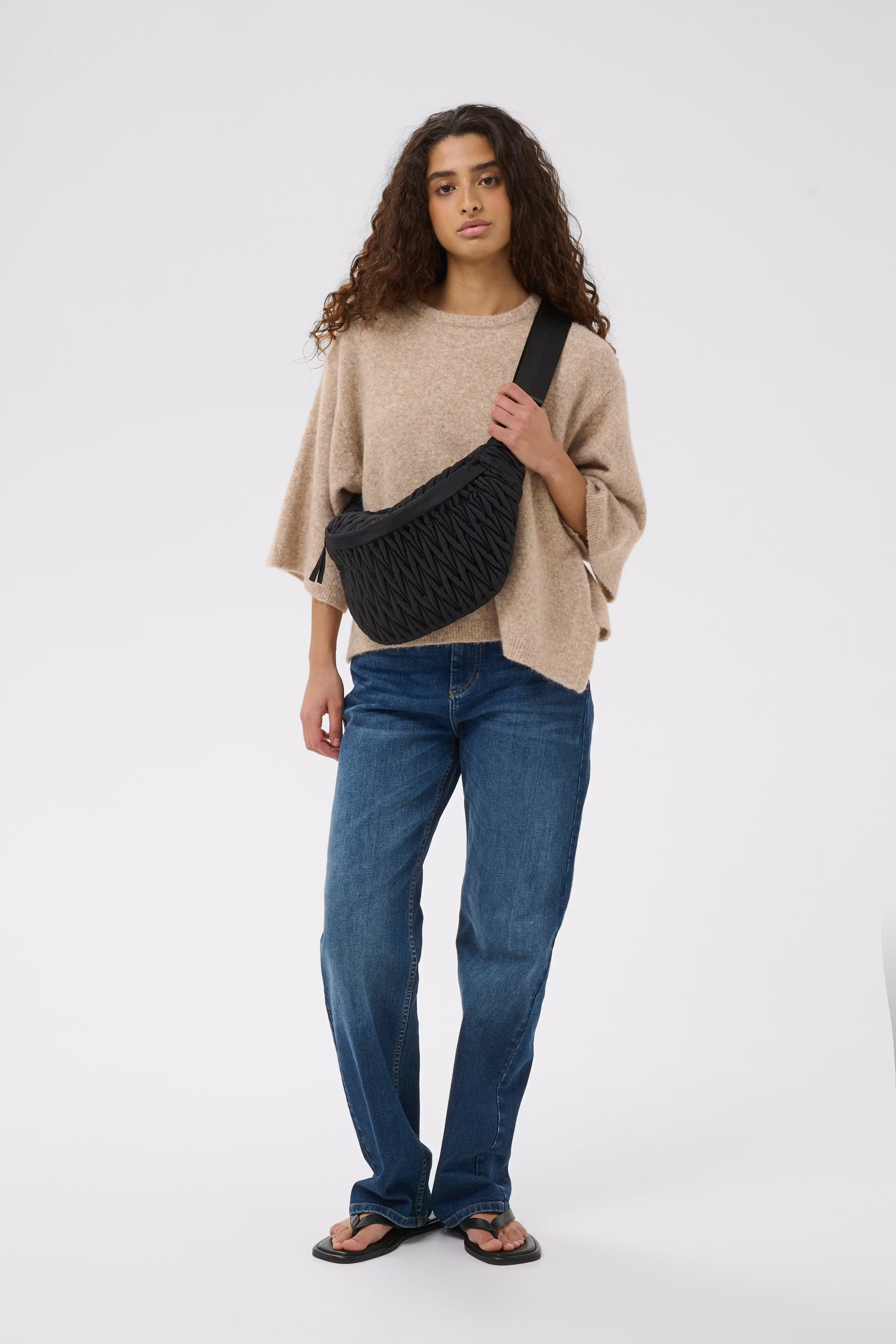 SAMYIW BUMBAG LOOKBOOK FRONT 30112468-194008