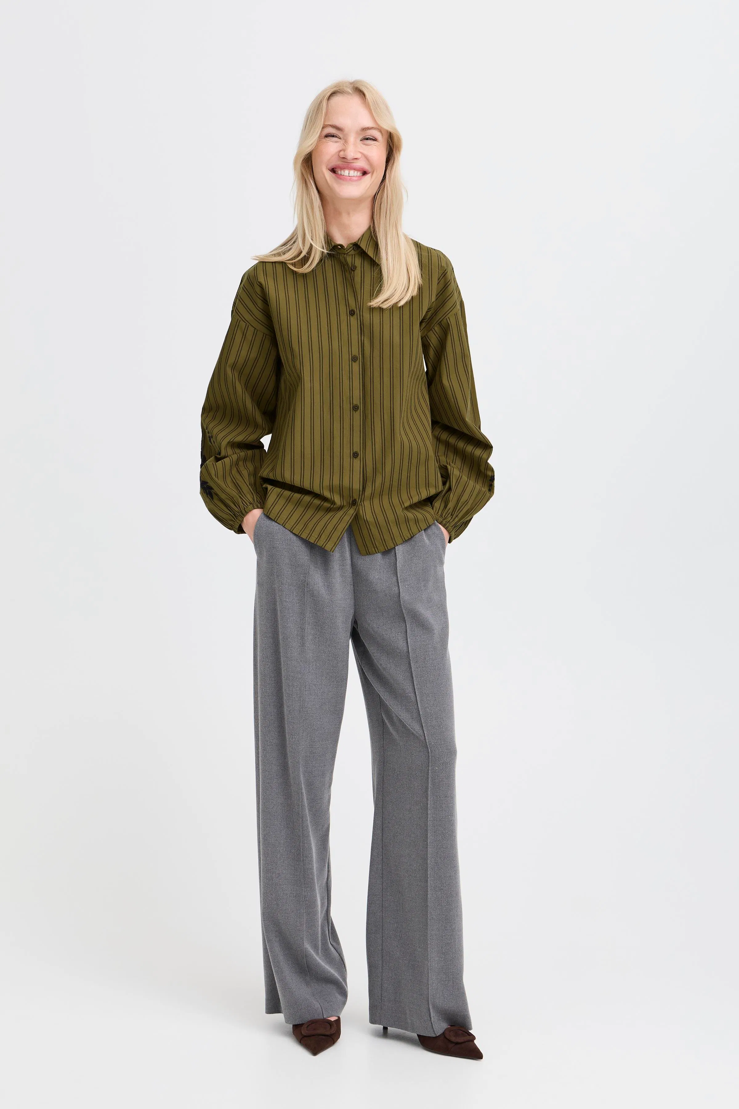 BYILAVA Skjorte LOOKBOOK FRONT 20818089-900002061