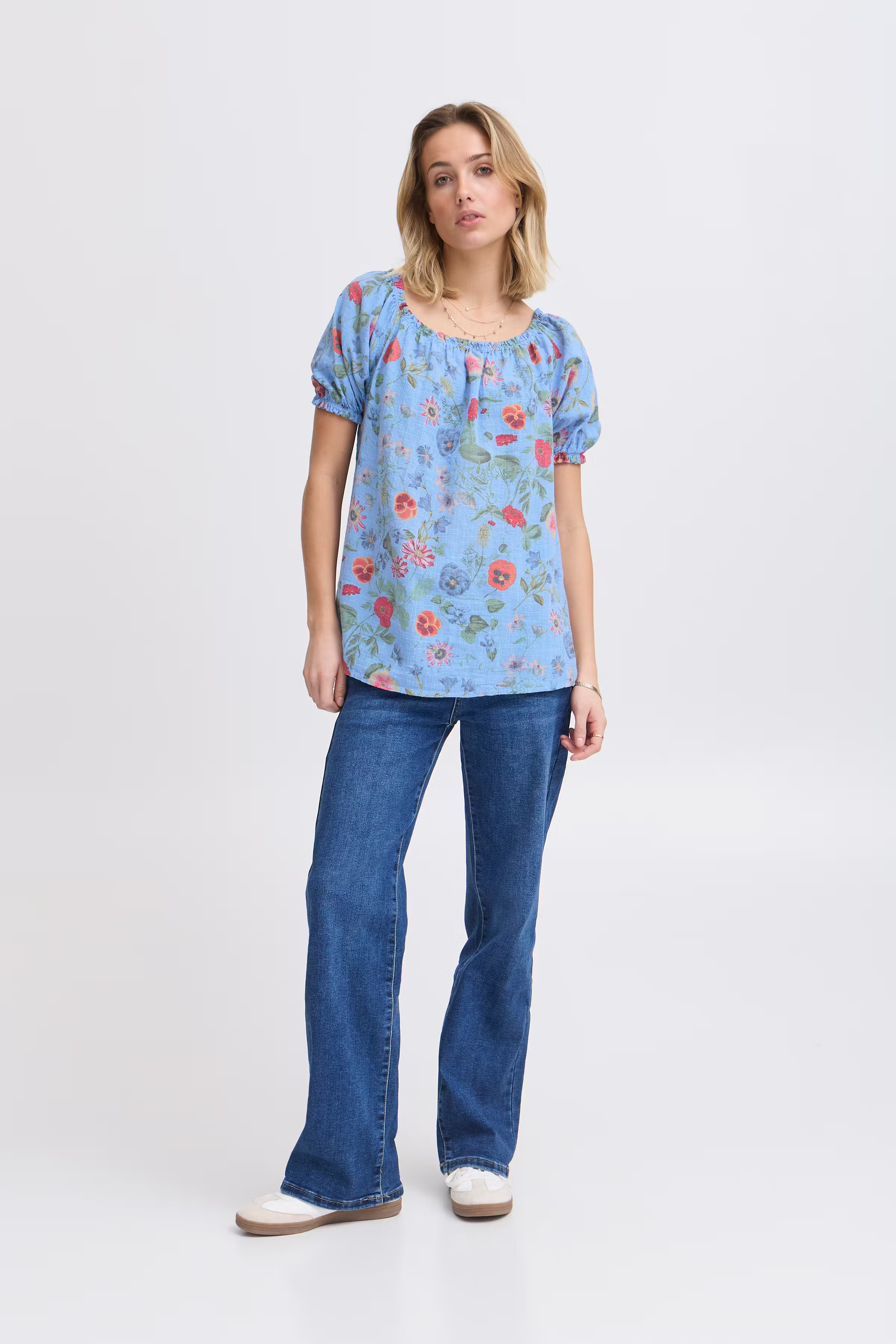 SBALEXA Bluse LOOKBOOK FRONT 22100925-174041