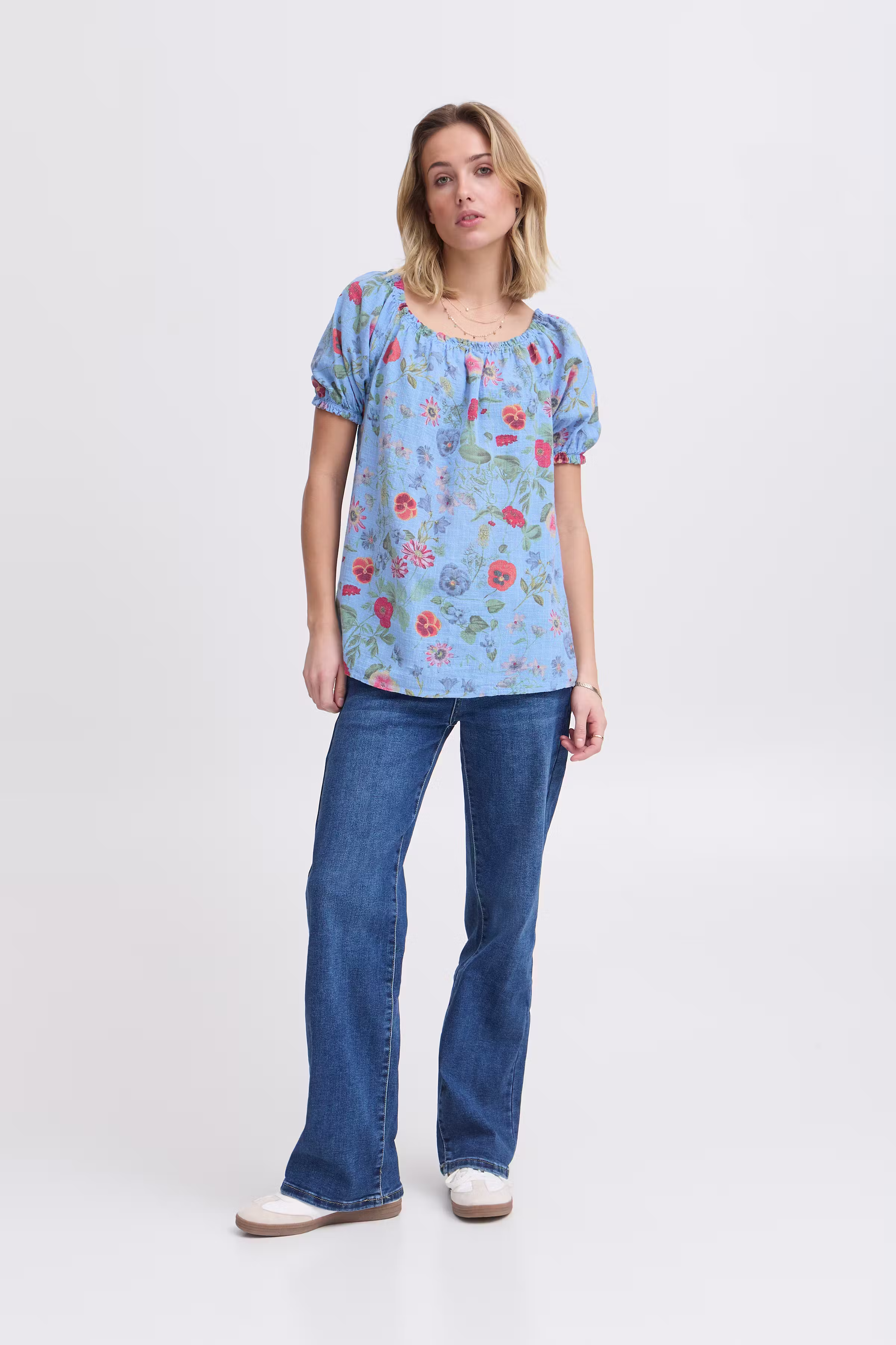 SBALEXA Bluse LOOKBOOK FRONT 22100925-174041