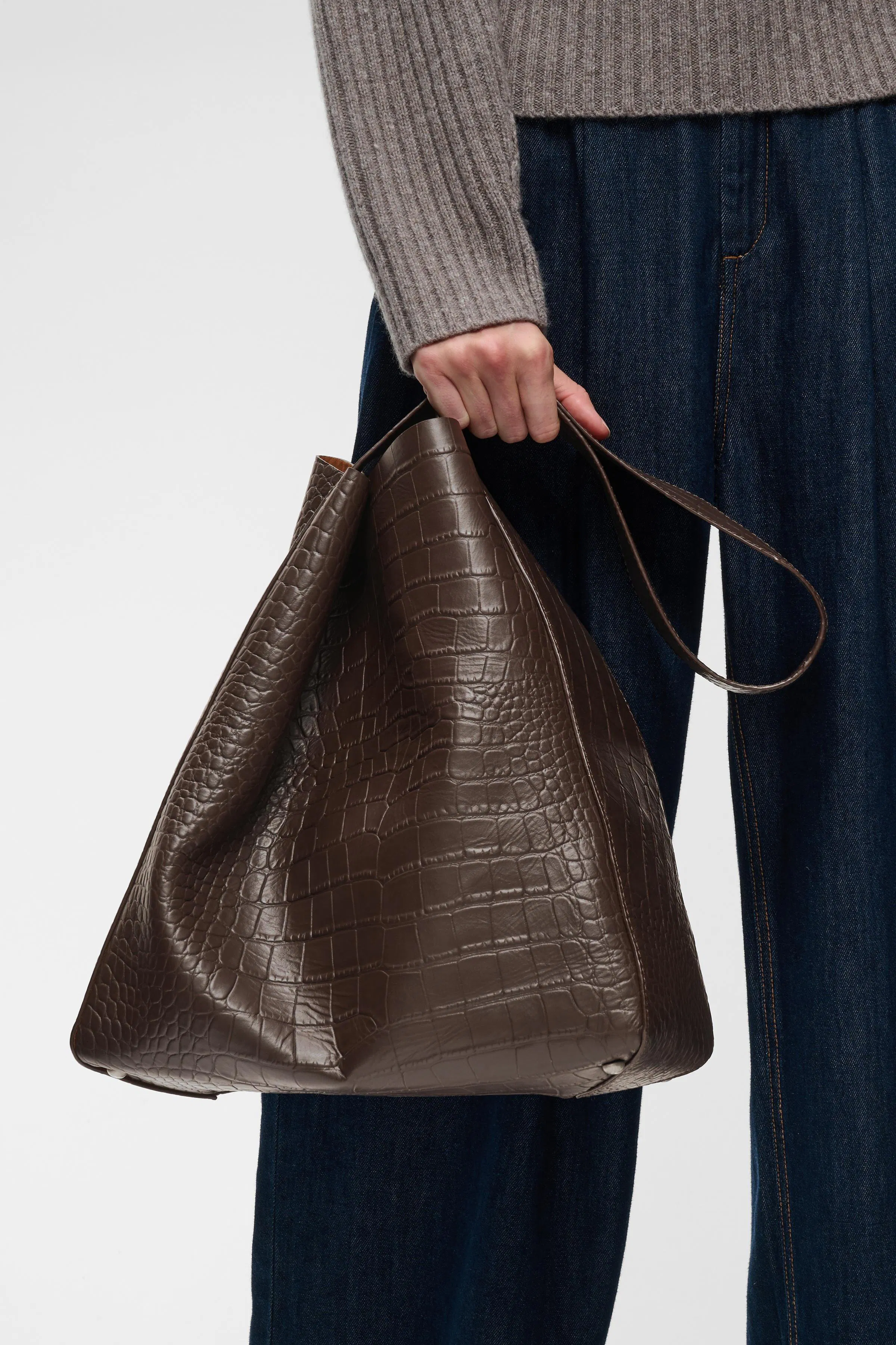 AVIKAIW Tasche LOOKBOOK DETAIL 30112689-191109
