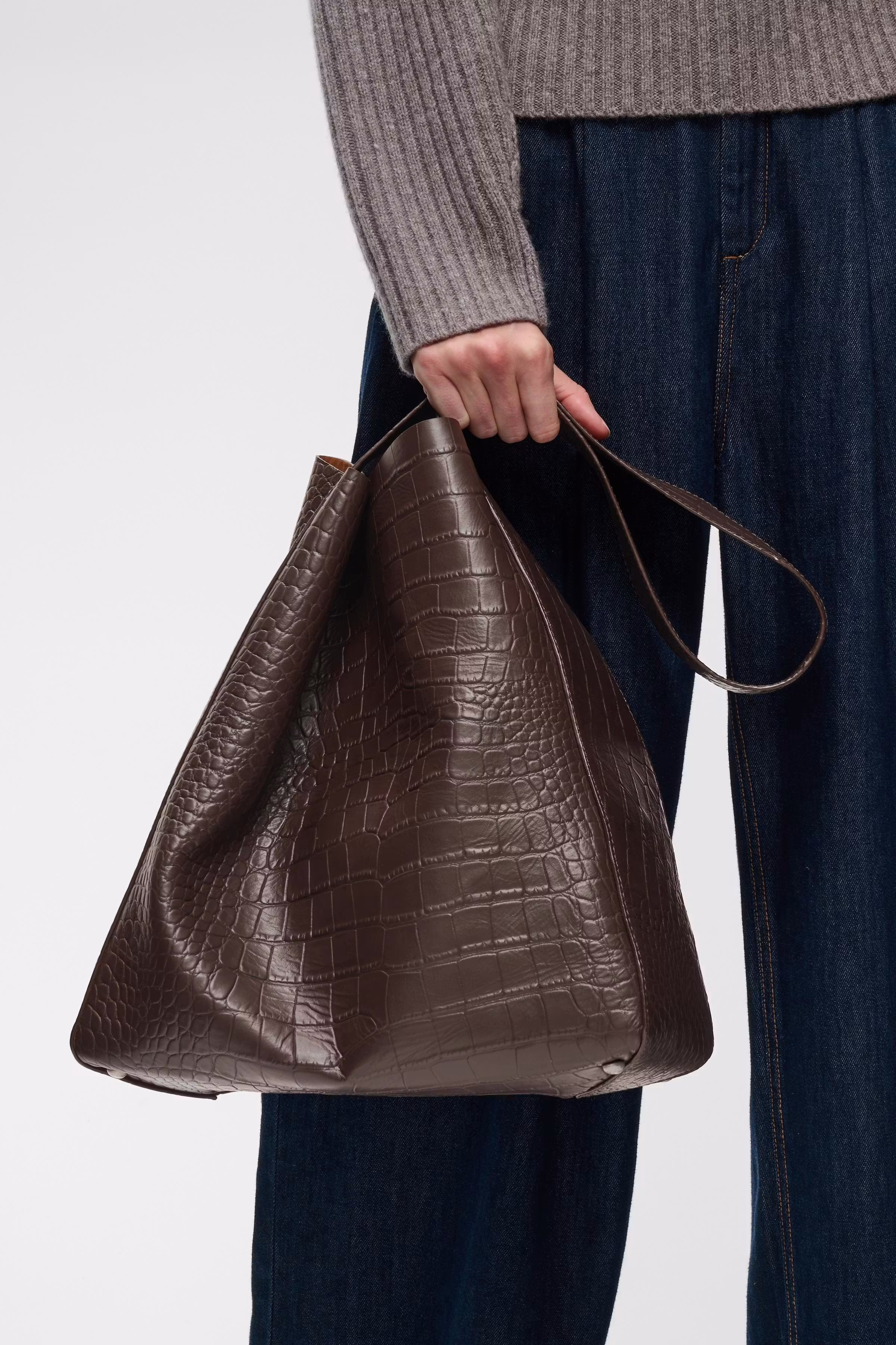 AVIKAIW Bag LOOKBOOK DETAIL 30112689-191109