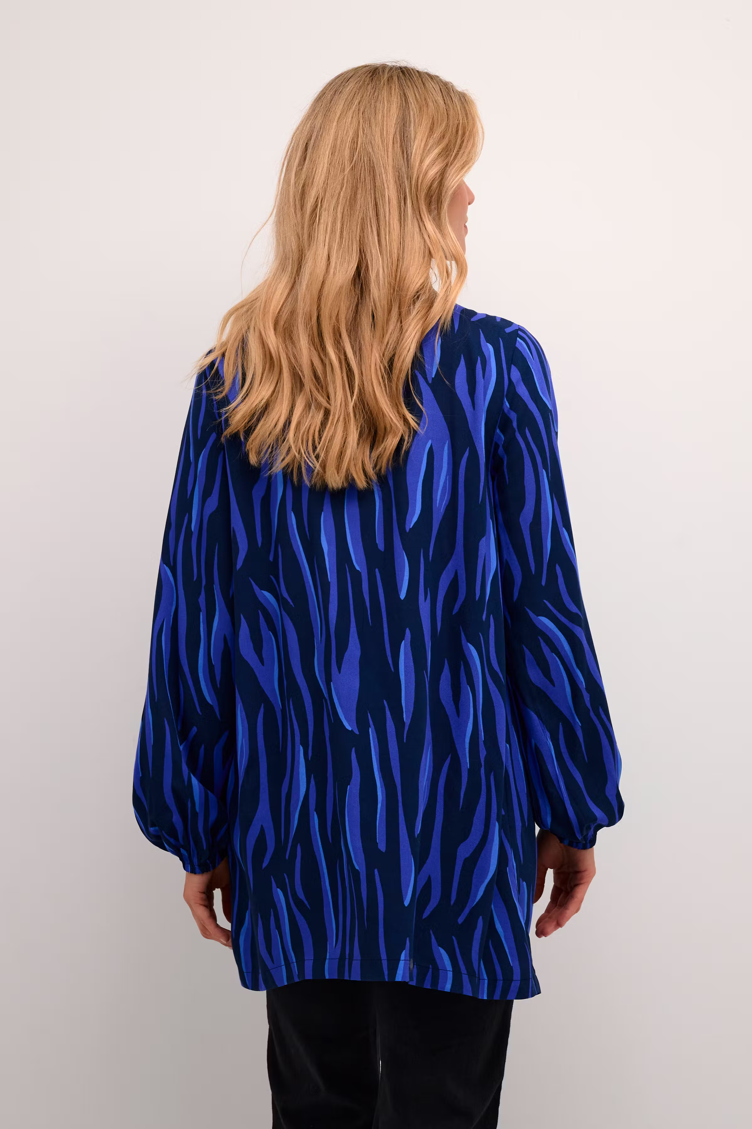 BPsally Tunic LOOKBOOK BACK 10590568-105140B