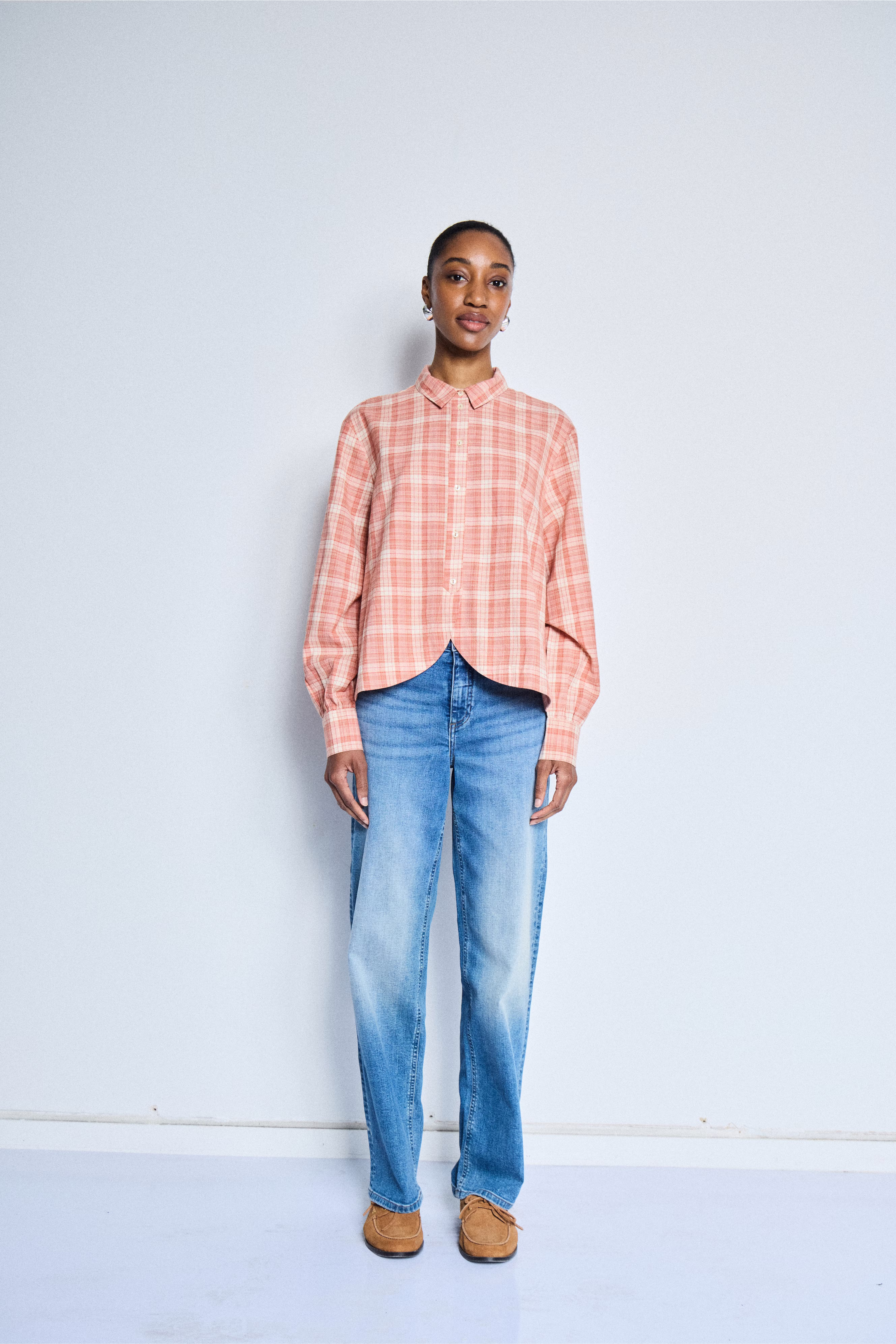 IHTWIGGY STRAIGHT Jeans LOCATION NONE 20119128-19044