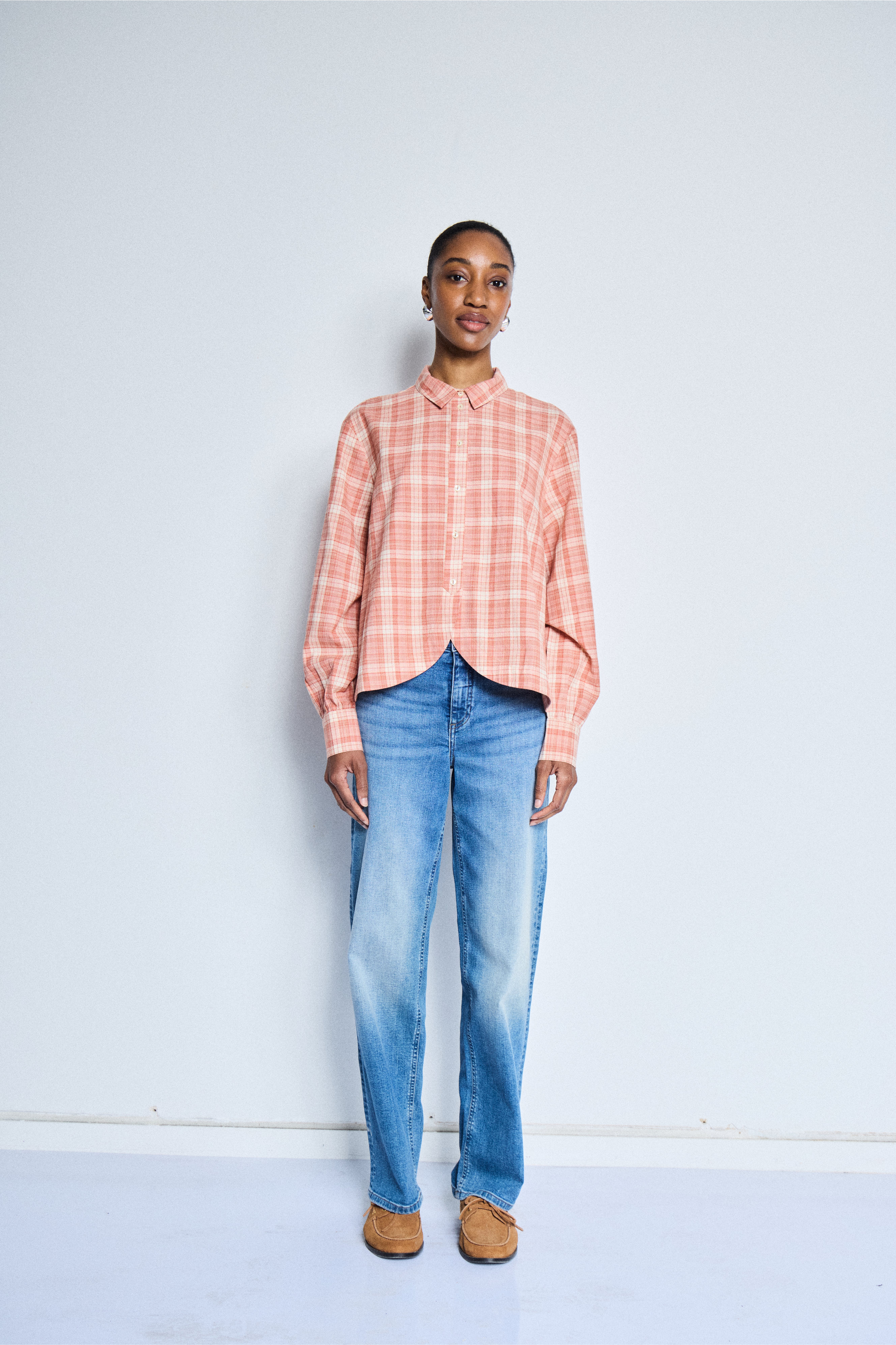 IHTWIGGY STRAIGHT Jeans LOCATION NONE 20119128-19044