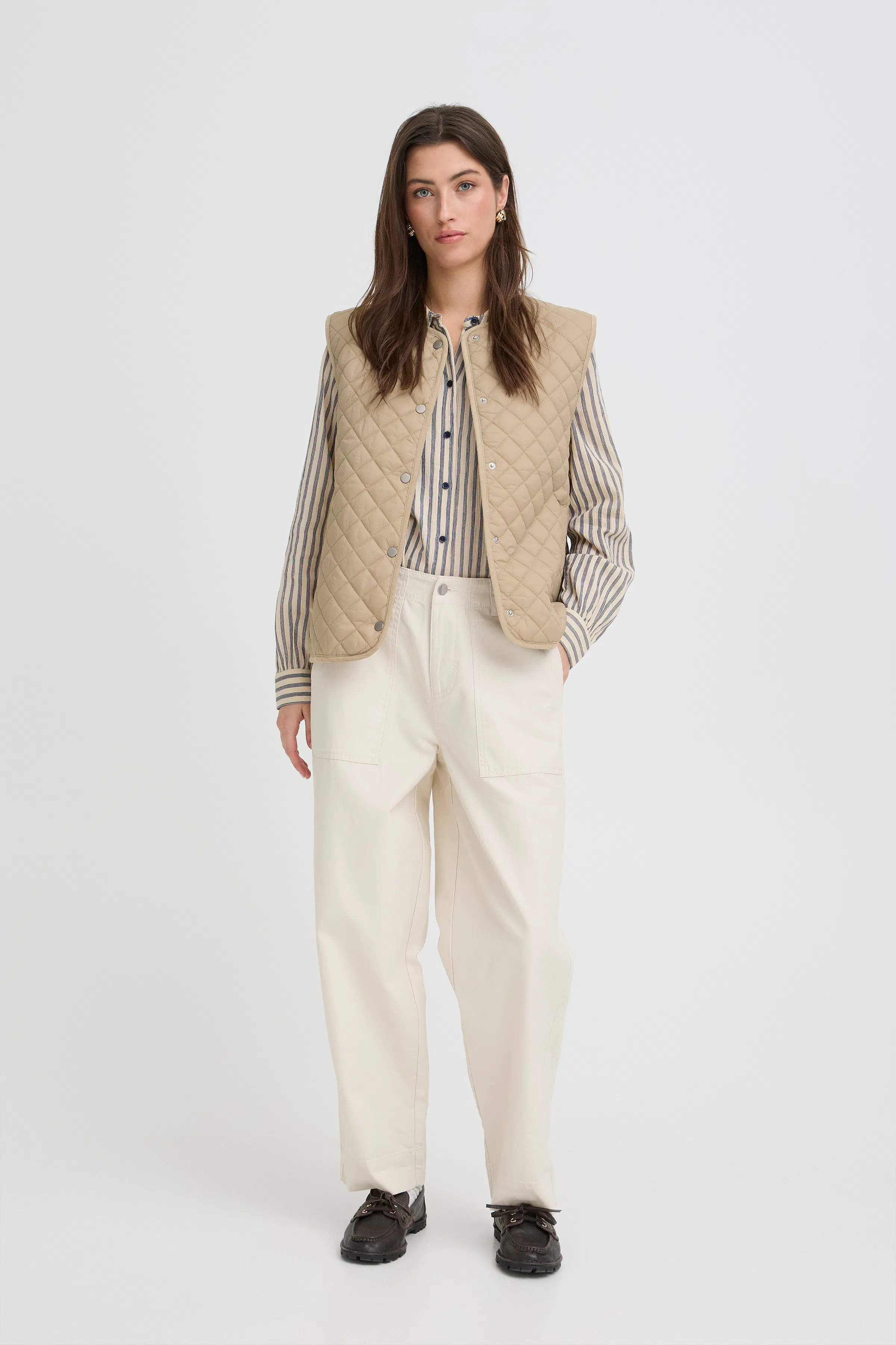 BYBERTA Vest yttertøj LOOKBOOK FRONT 20818517-171109