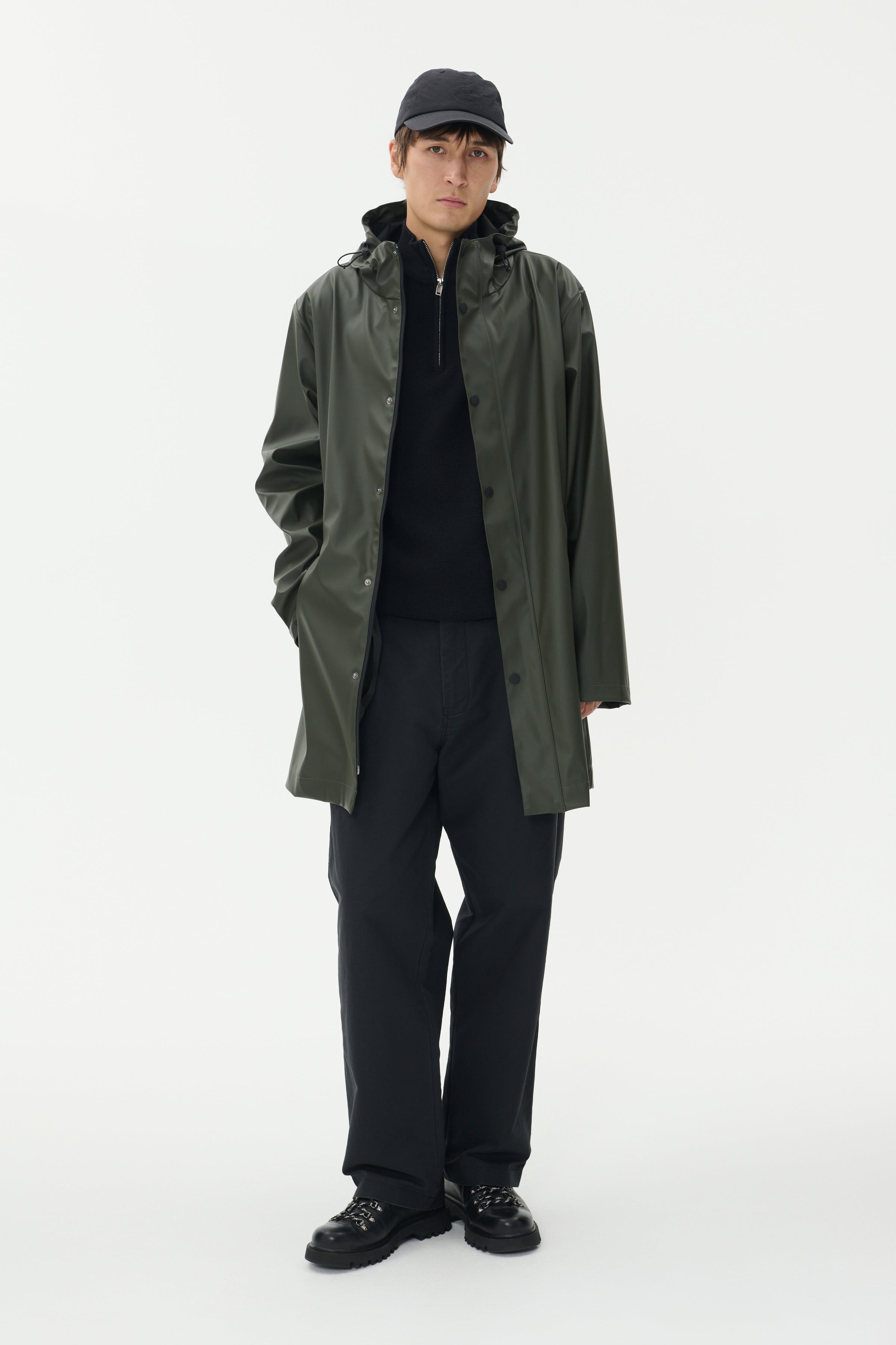 MARainy Coat LOOKBOOK FRONT 30208723-190509