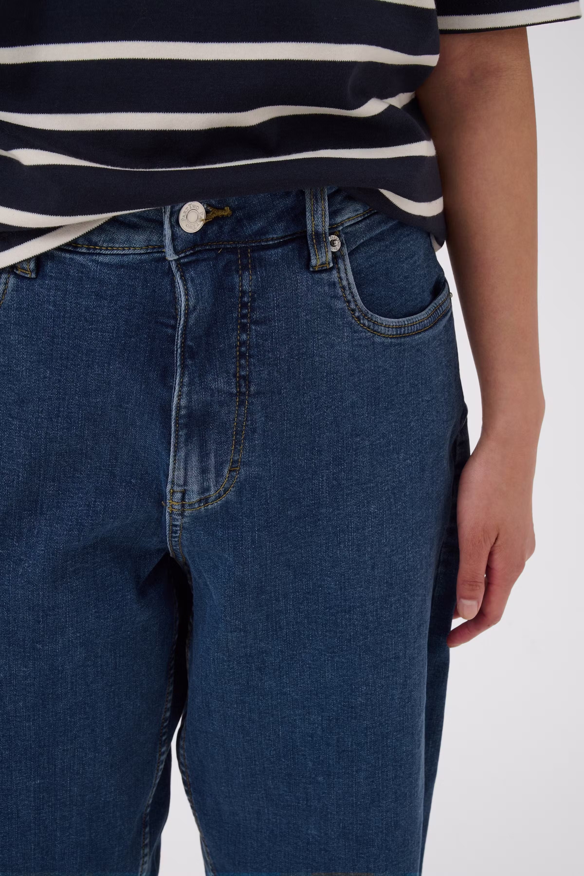 AdelenaPW Jeans LOOKBOOK DETAIL 30310715-300157