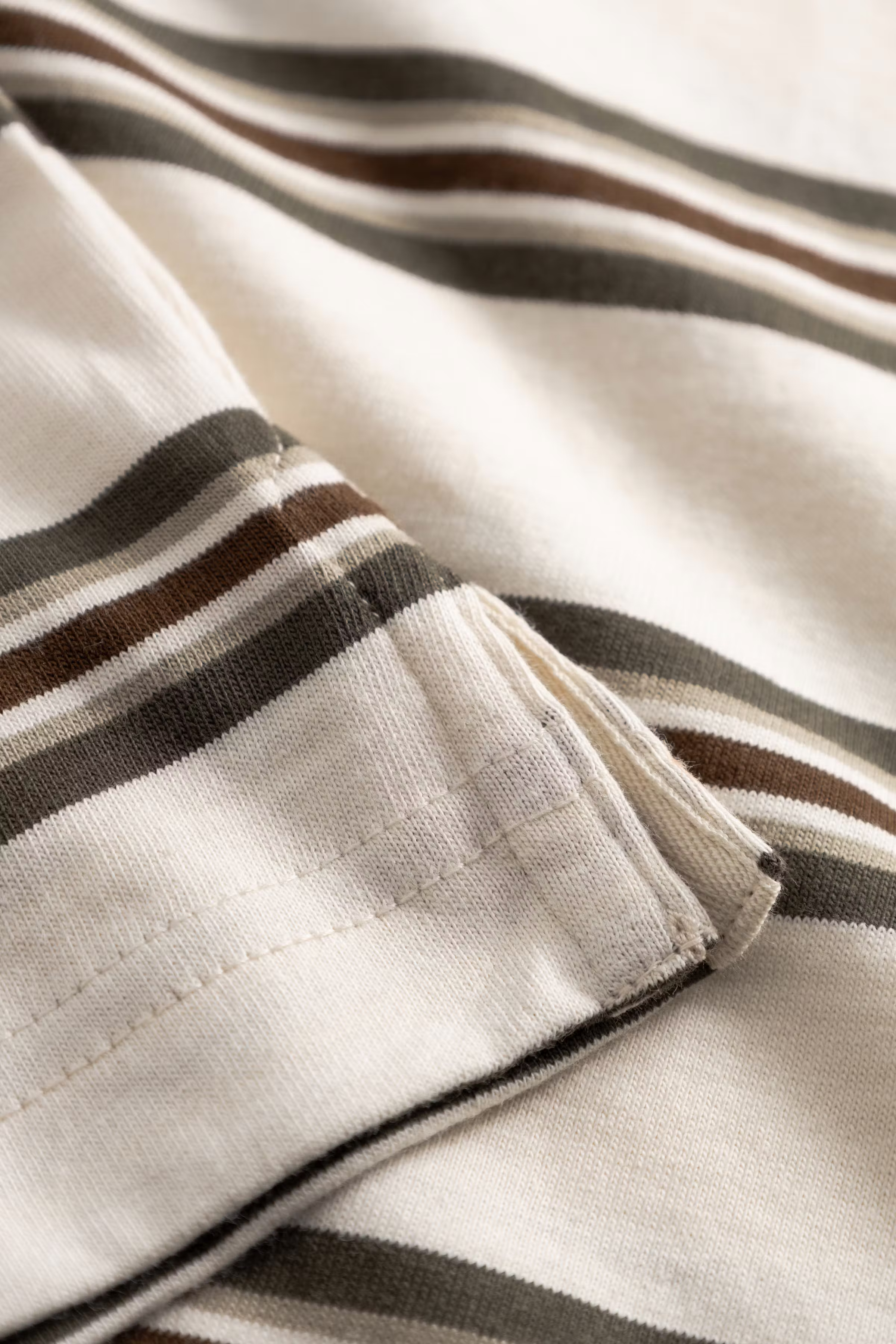 WWColton Poloshirt PACK DETAIL 30251966-304632