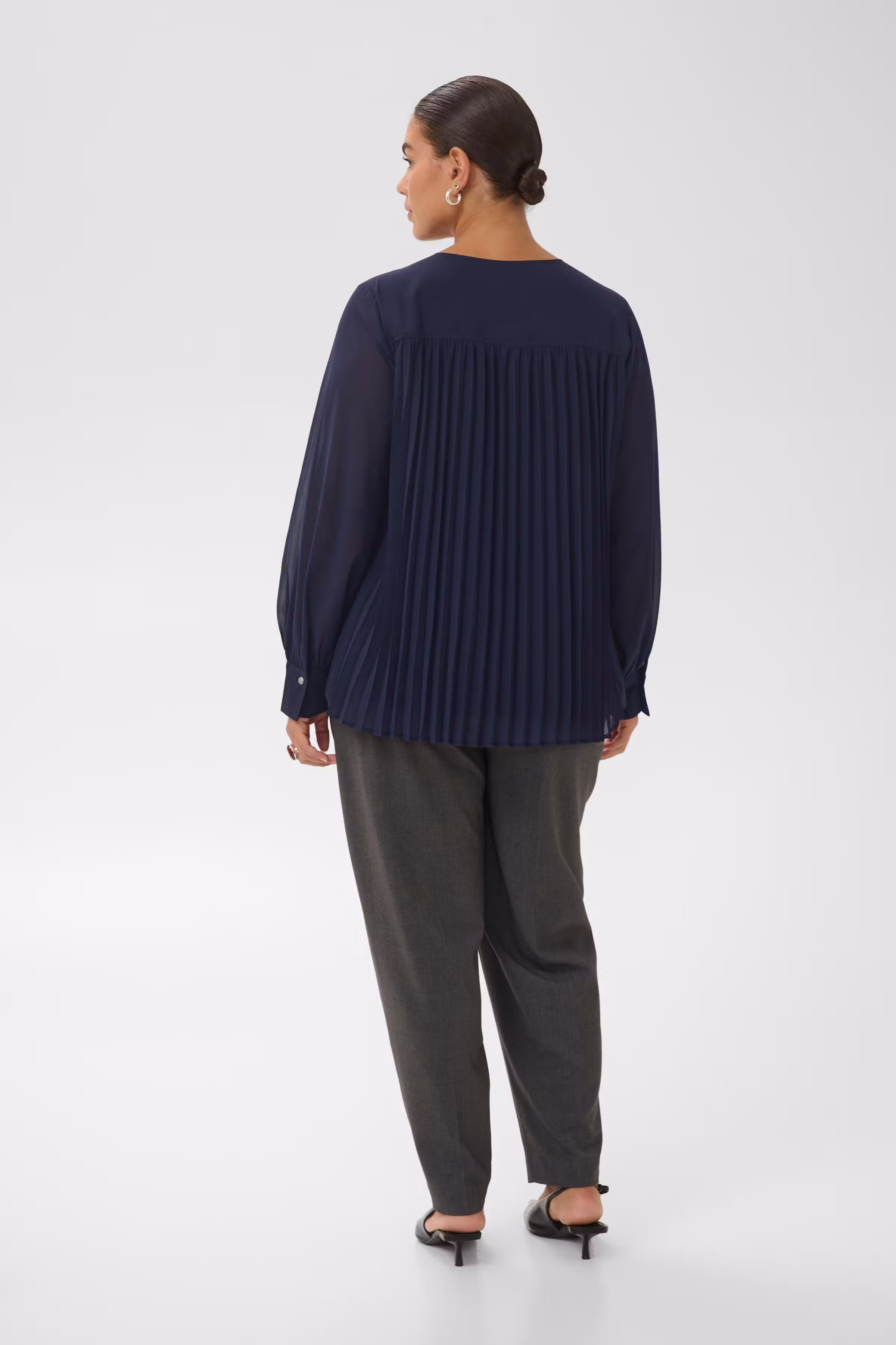KCeliana Blouse LOOKBOOK BACK 10584588-193927