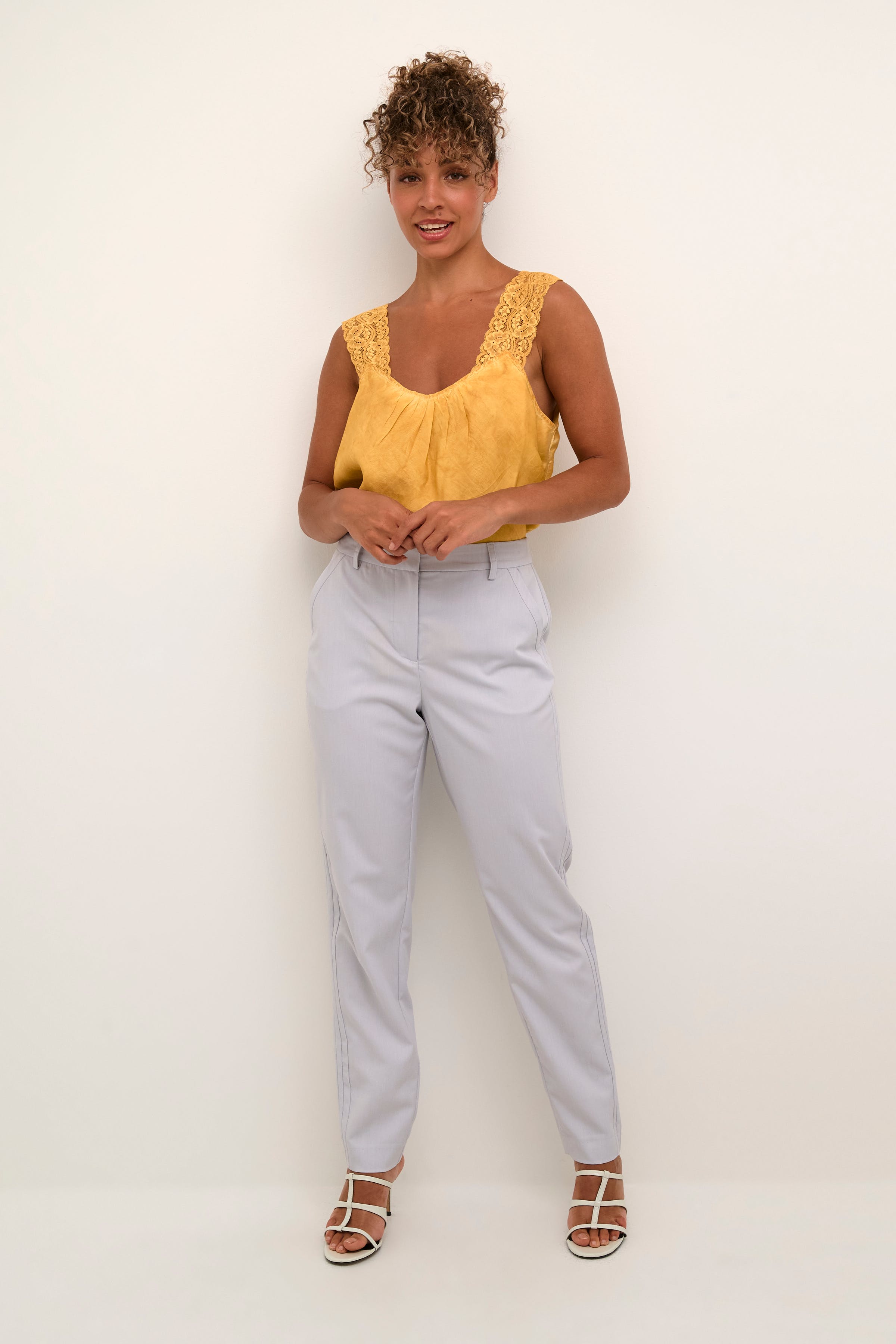 CRCocamia Bukser LOOKBOOK FRONT 10612382-1441051