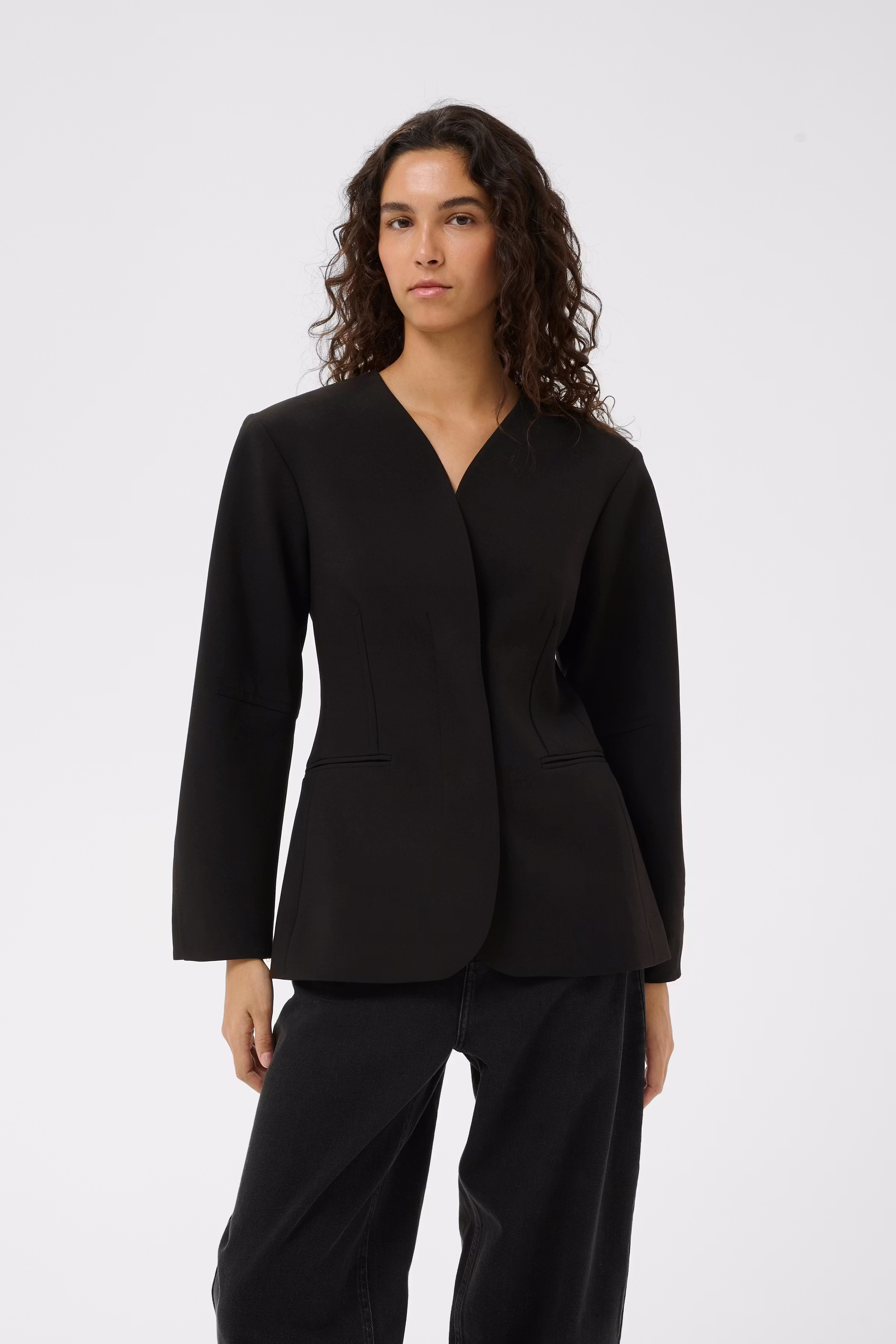 WilcoxIW Blazer LOOKBOOK FRONT 30110188-194008