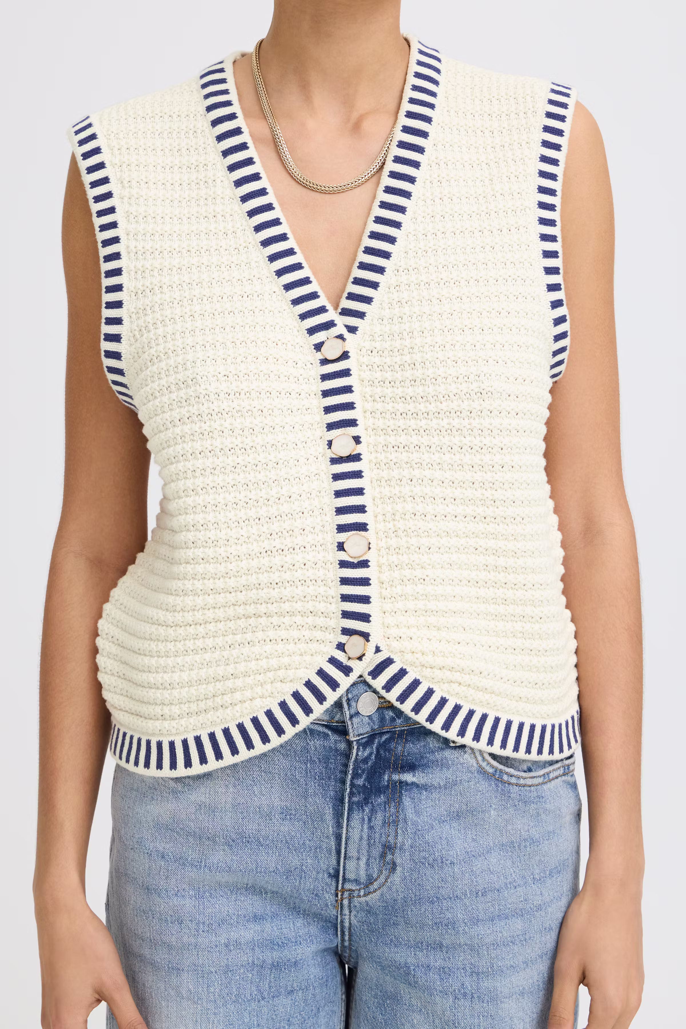 BYMIKALA Waistcoat LOOKBOOK DETAIL 20818688-130905