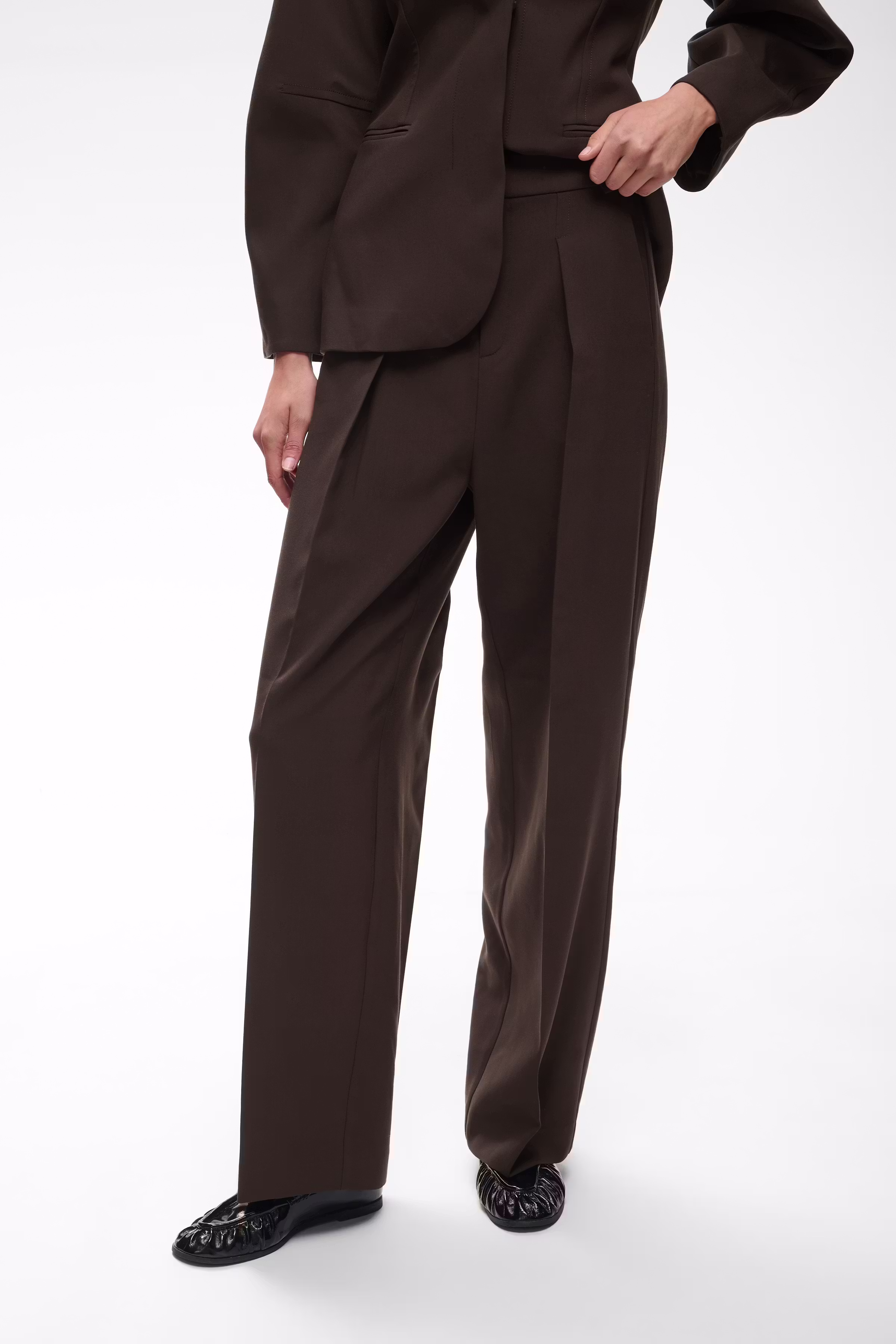 WilcoxIW Hose LOOKBOOK FRONT 30110181-191109