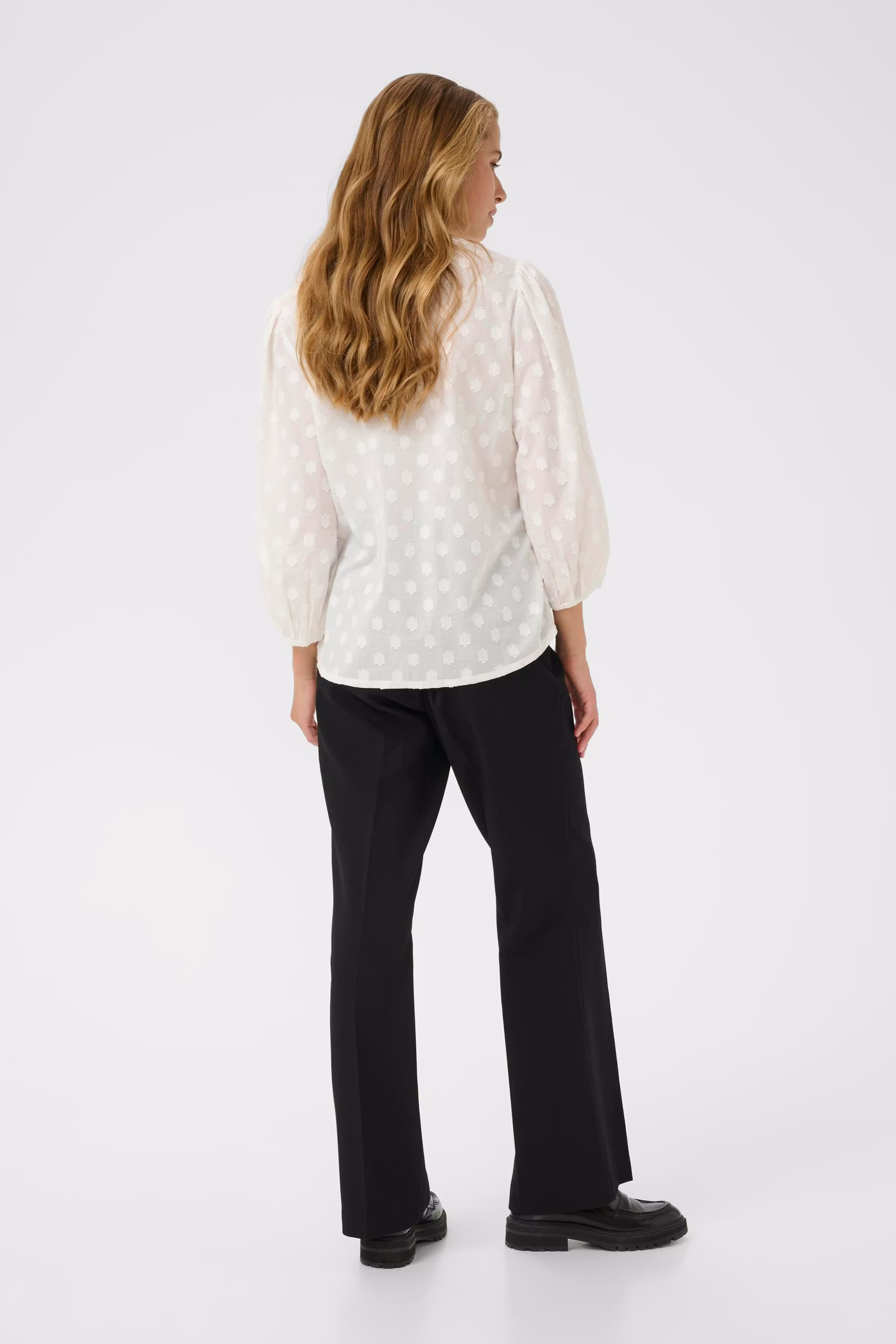 KAenya Blouse LOOKBOOK BACK 10510755-110602