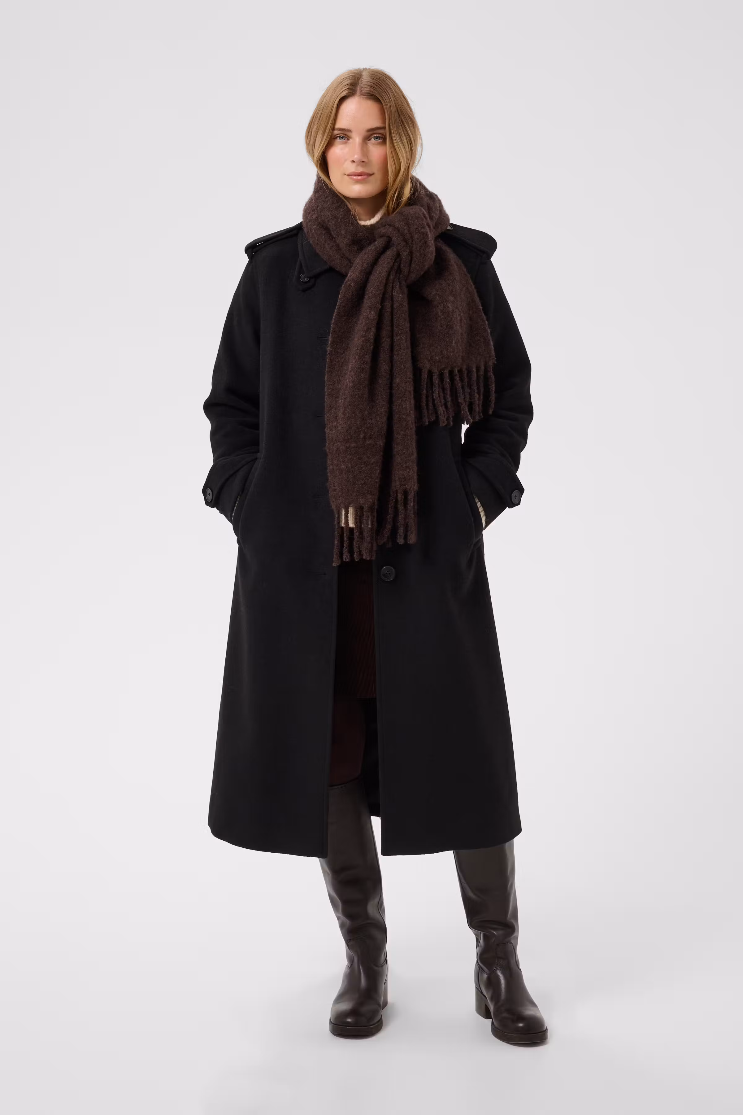 ChalenaPW Skjerf LOOKBOOK FRONT 30310721-191106