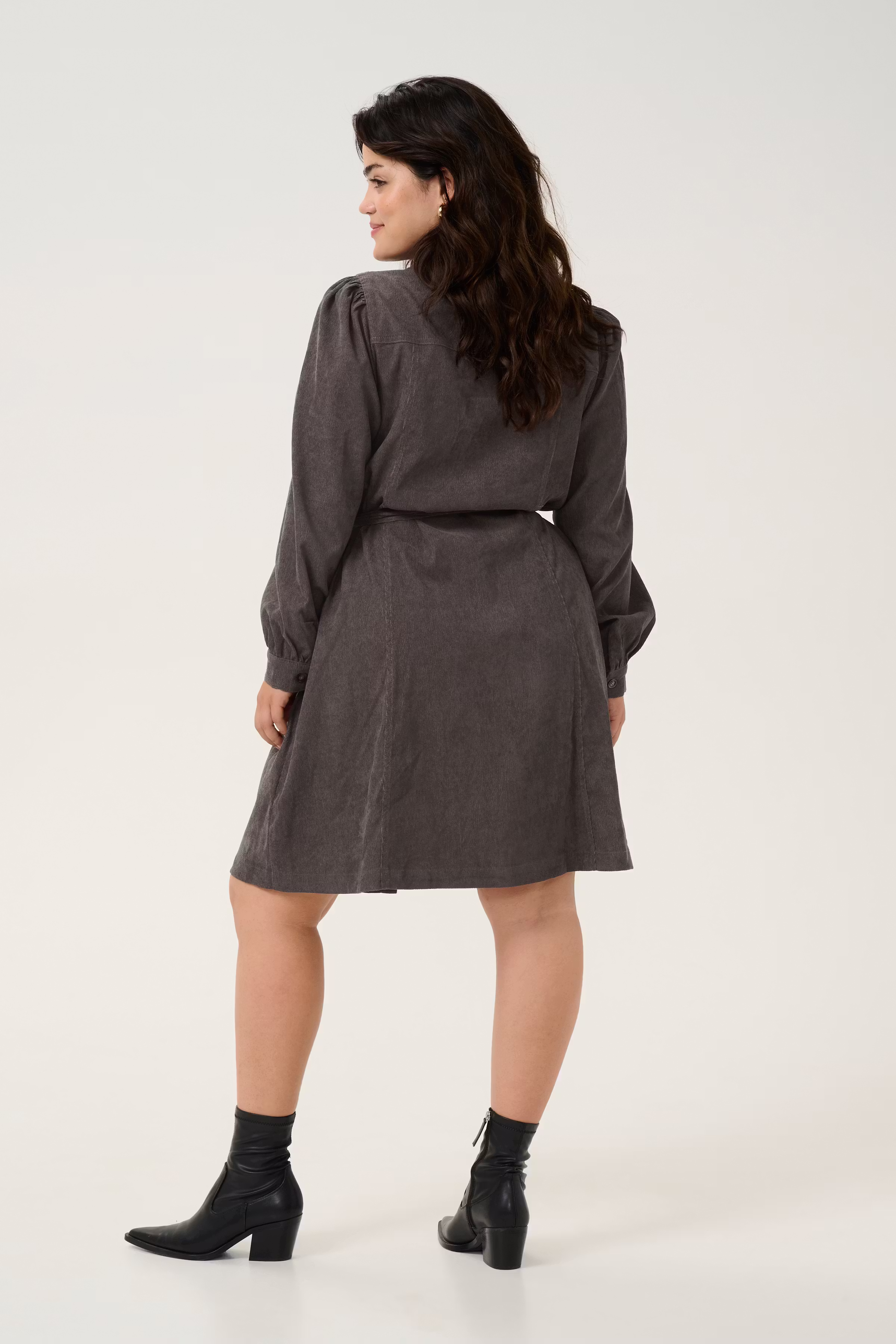 KCverana Robe LOOKBOOK BACK 10582954-106615