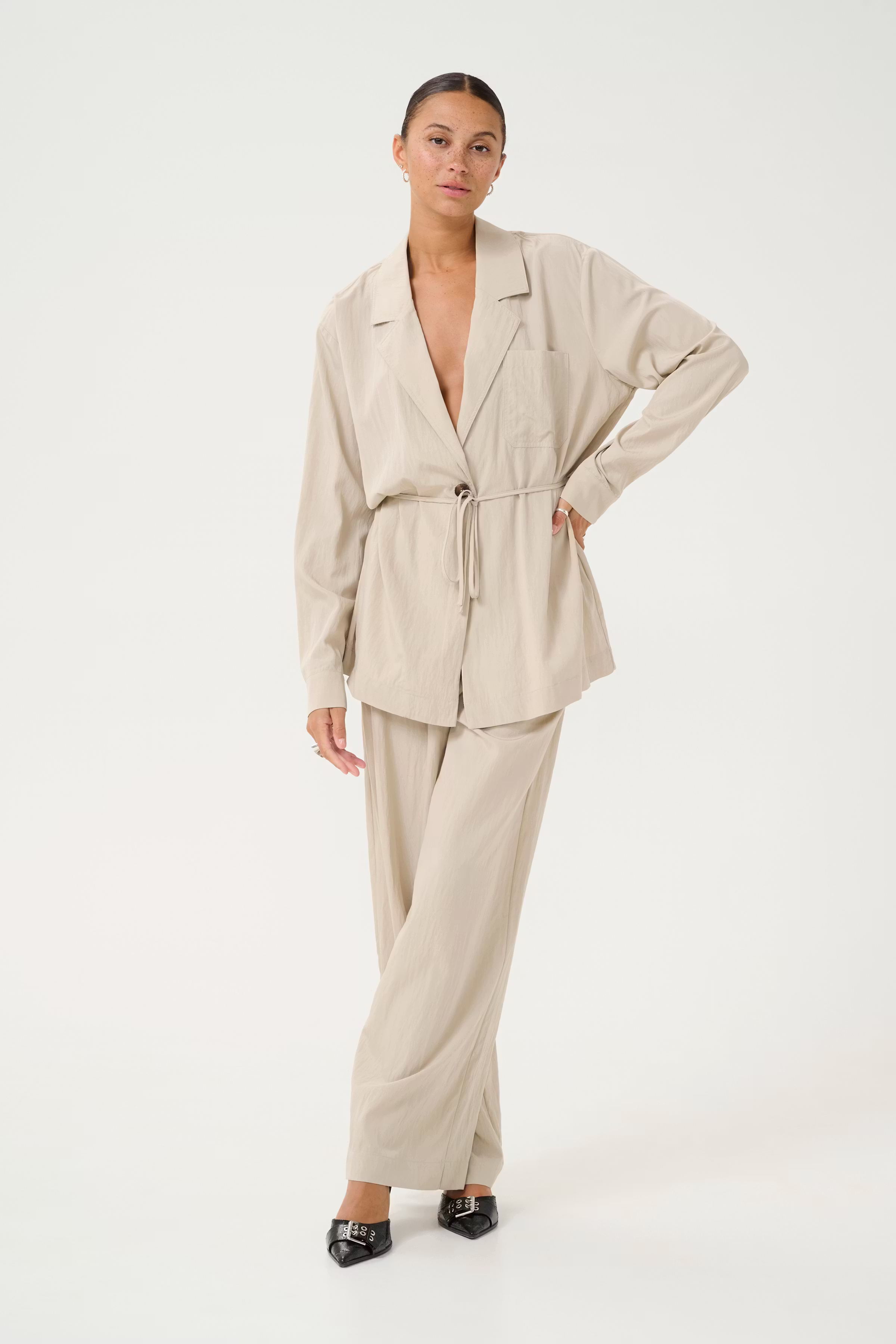 KAtrinity Skjorte LOOKBOOK FRONT 10509692-151305