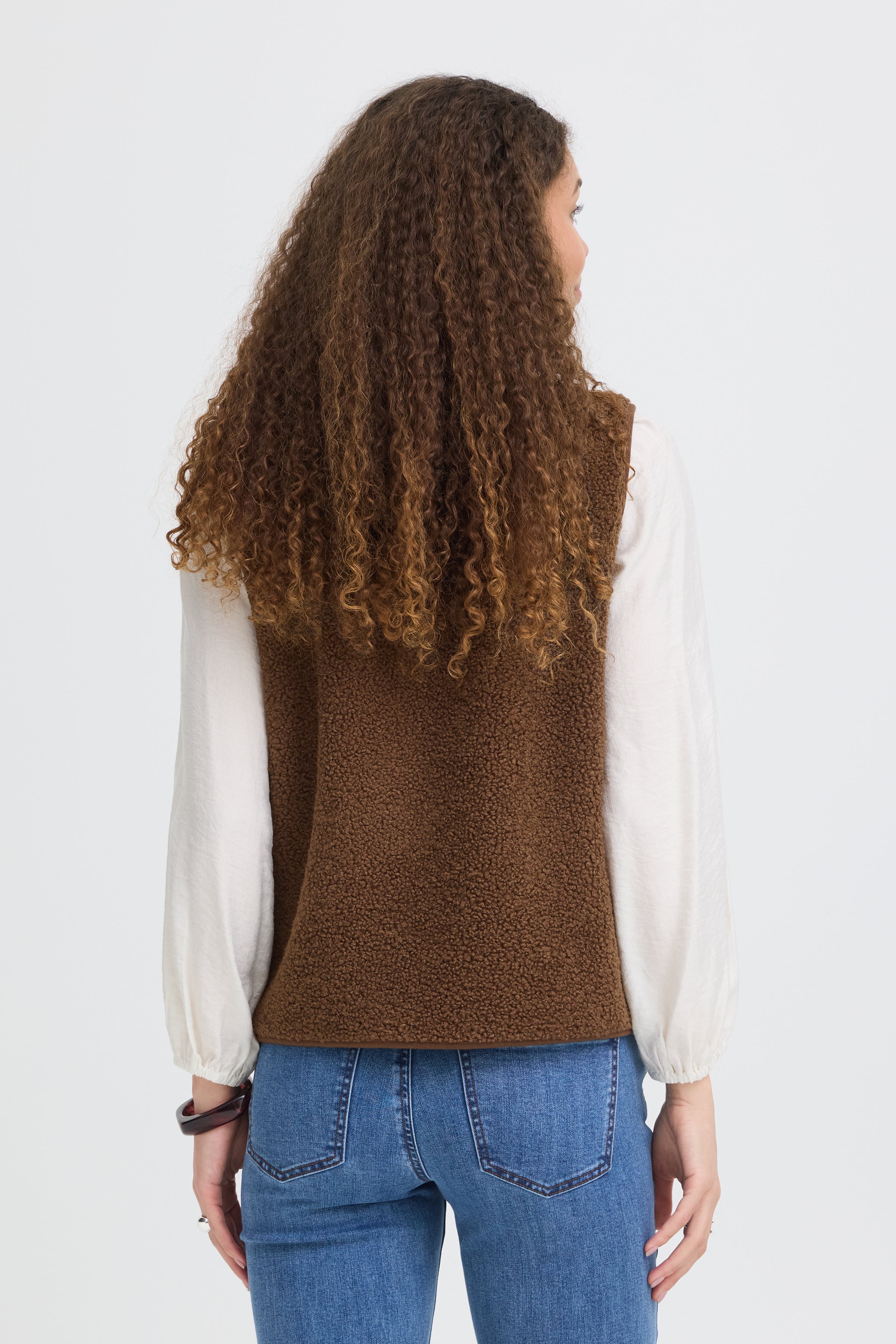 FRGWYNNE Vest LOOKBOOK BACK 20618104-190916
