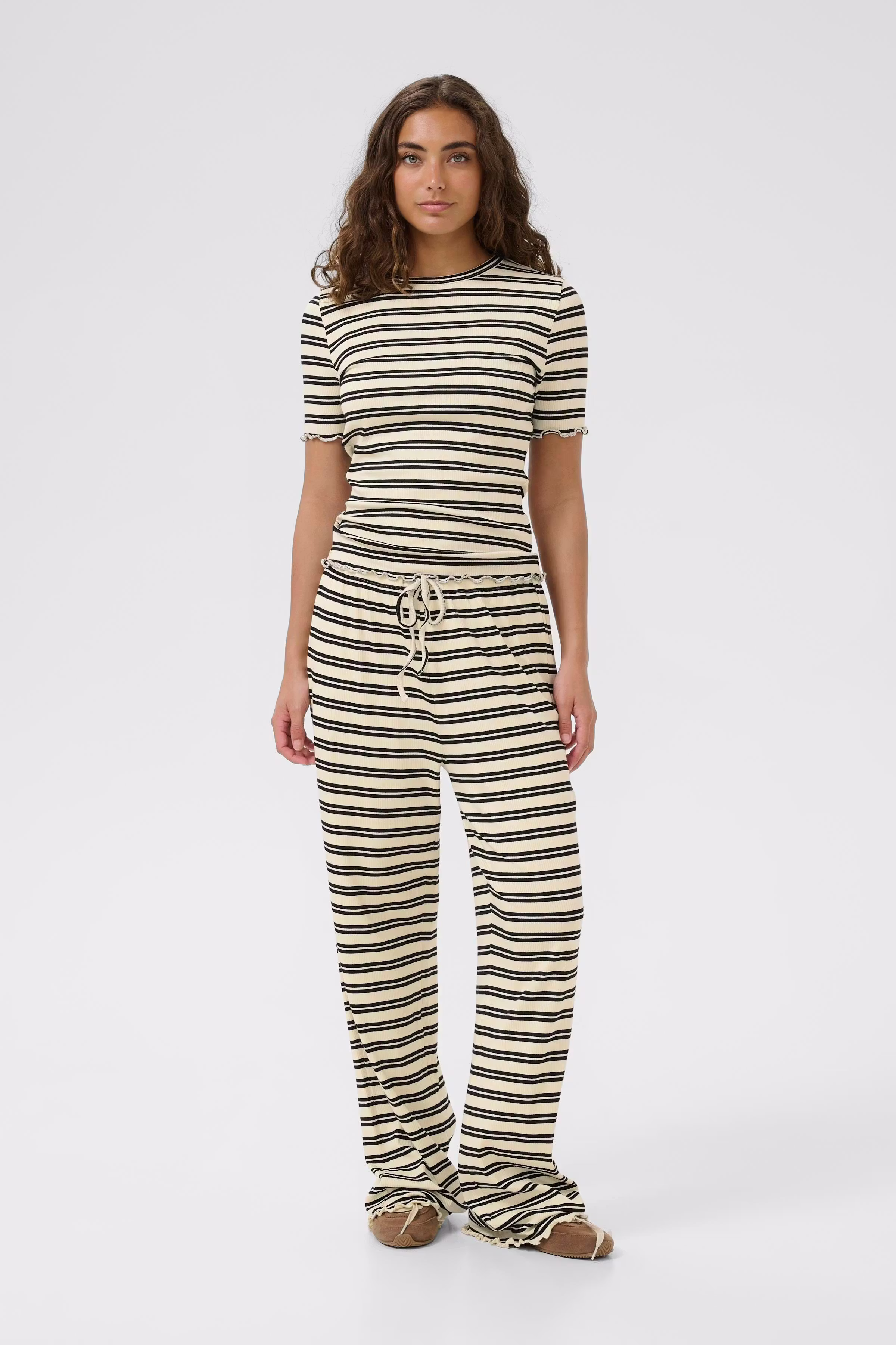 OlaliaSZ T-shirt LOOKBOOK FRONT 30514821-304470