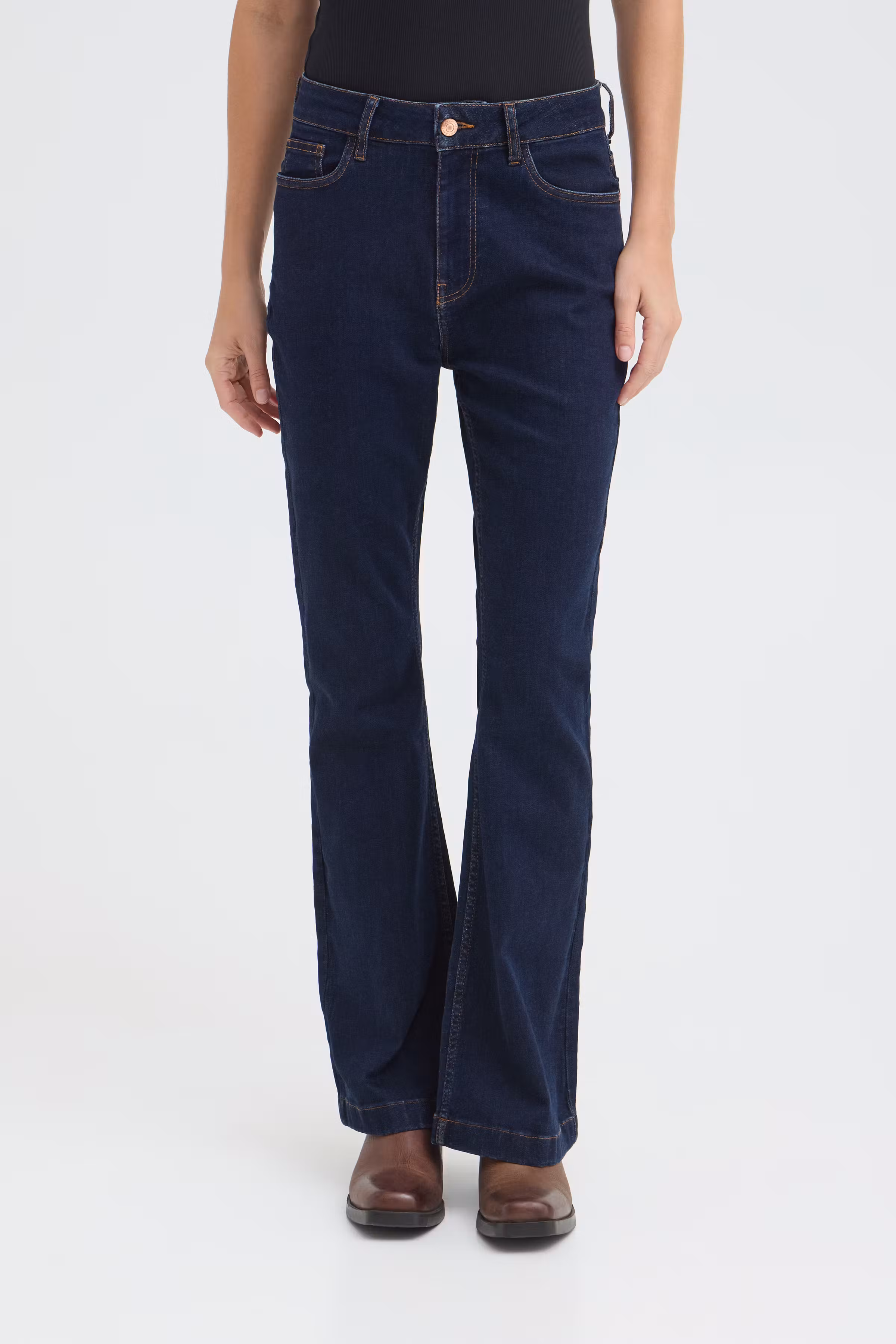 PZBECCA UHW Bootcut Leg LOOKBOOK FRONT 50207285-202124