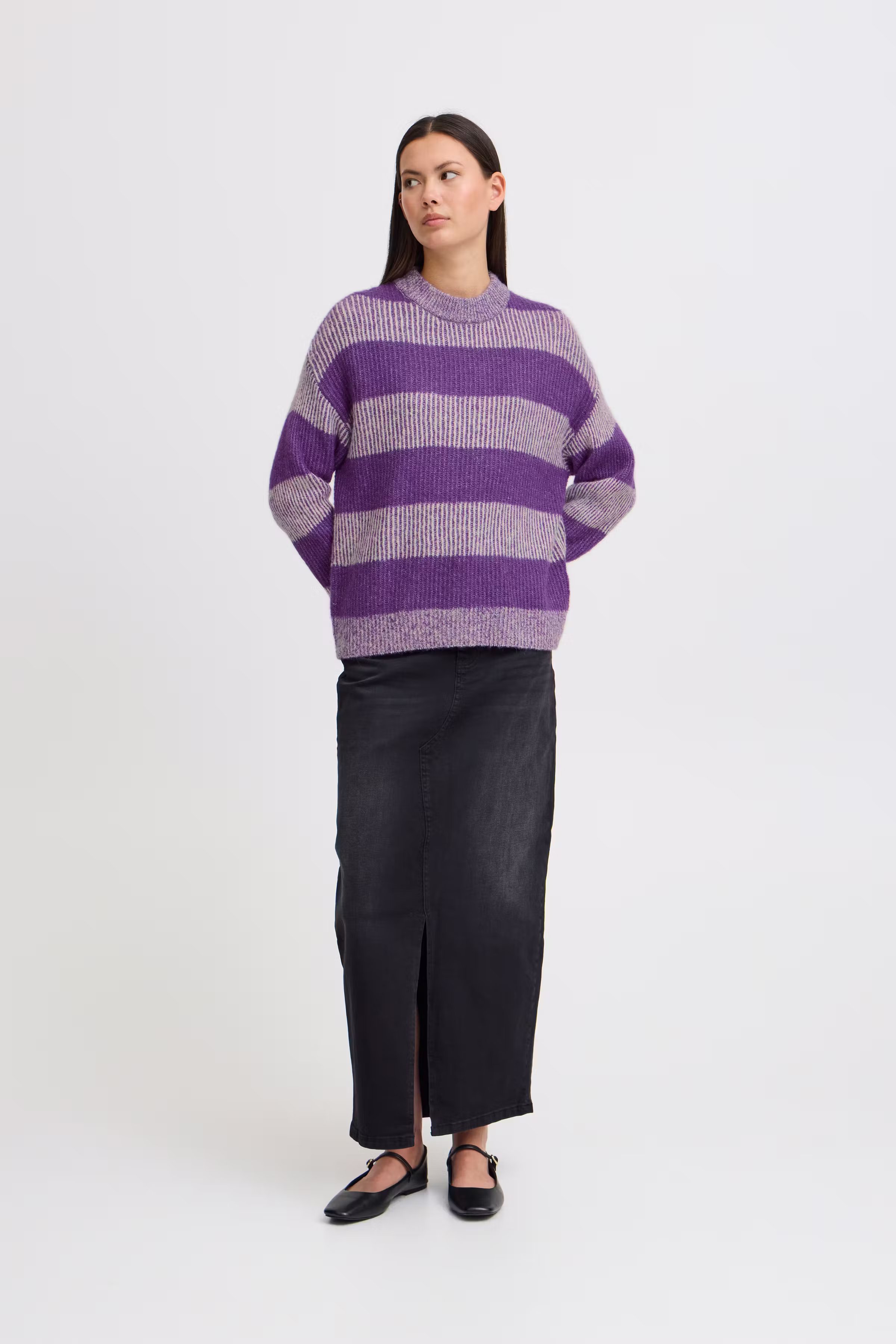 IHKAMARA Pullover LOOKBOOK FRONT 20121401-193528