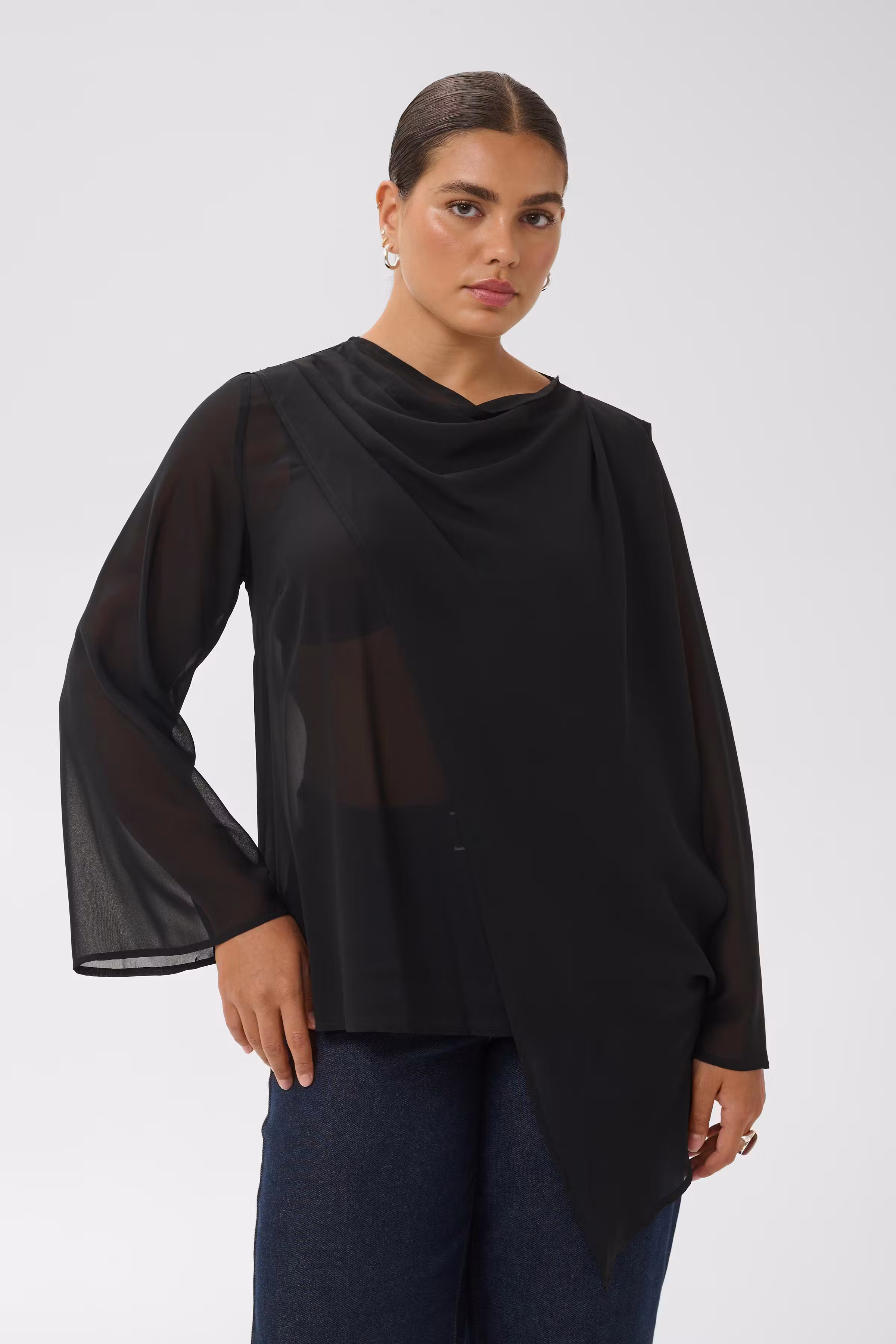 KCeliana Bluse LOOKBOOK FRONT 10584564-100121