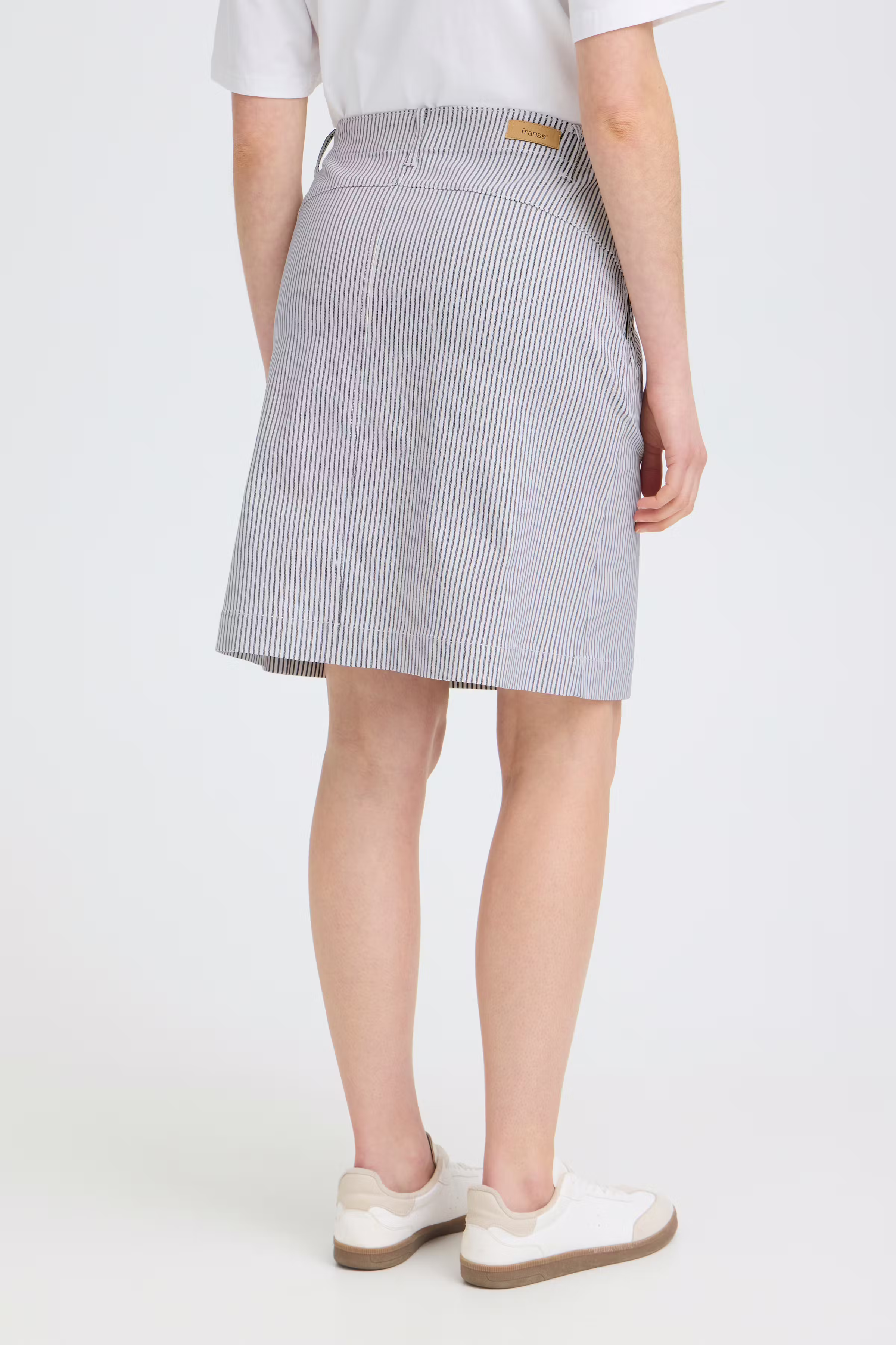 FRENA Skirt LOOKBOOK BACK 20617534-203389