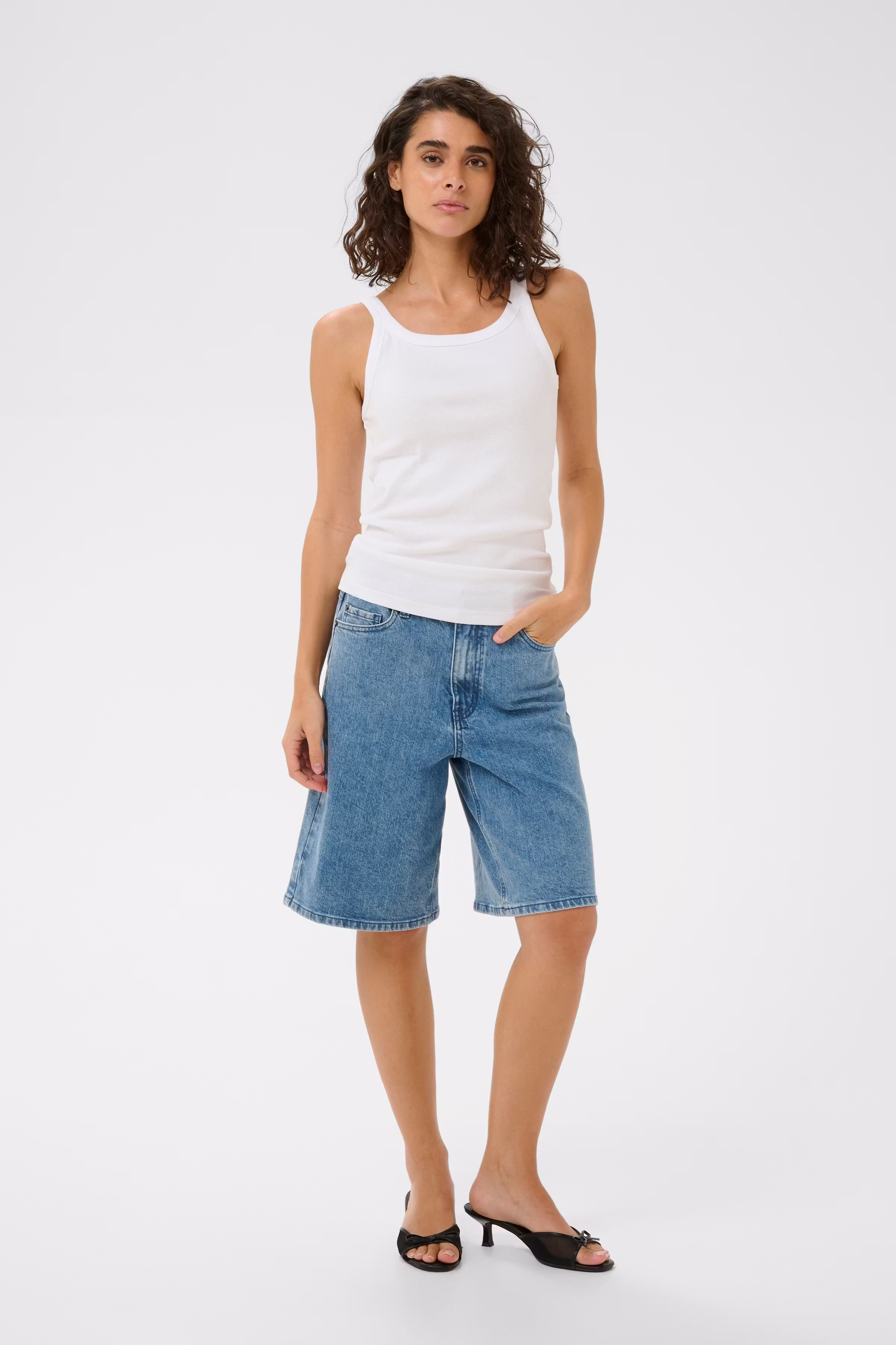 KAcarna Top LOOKBOOK FRONT 10507348-110601