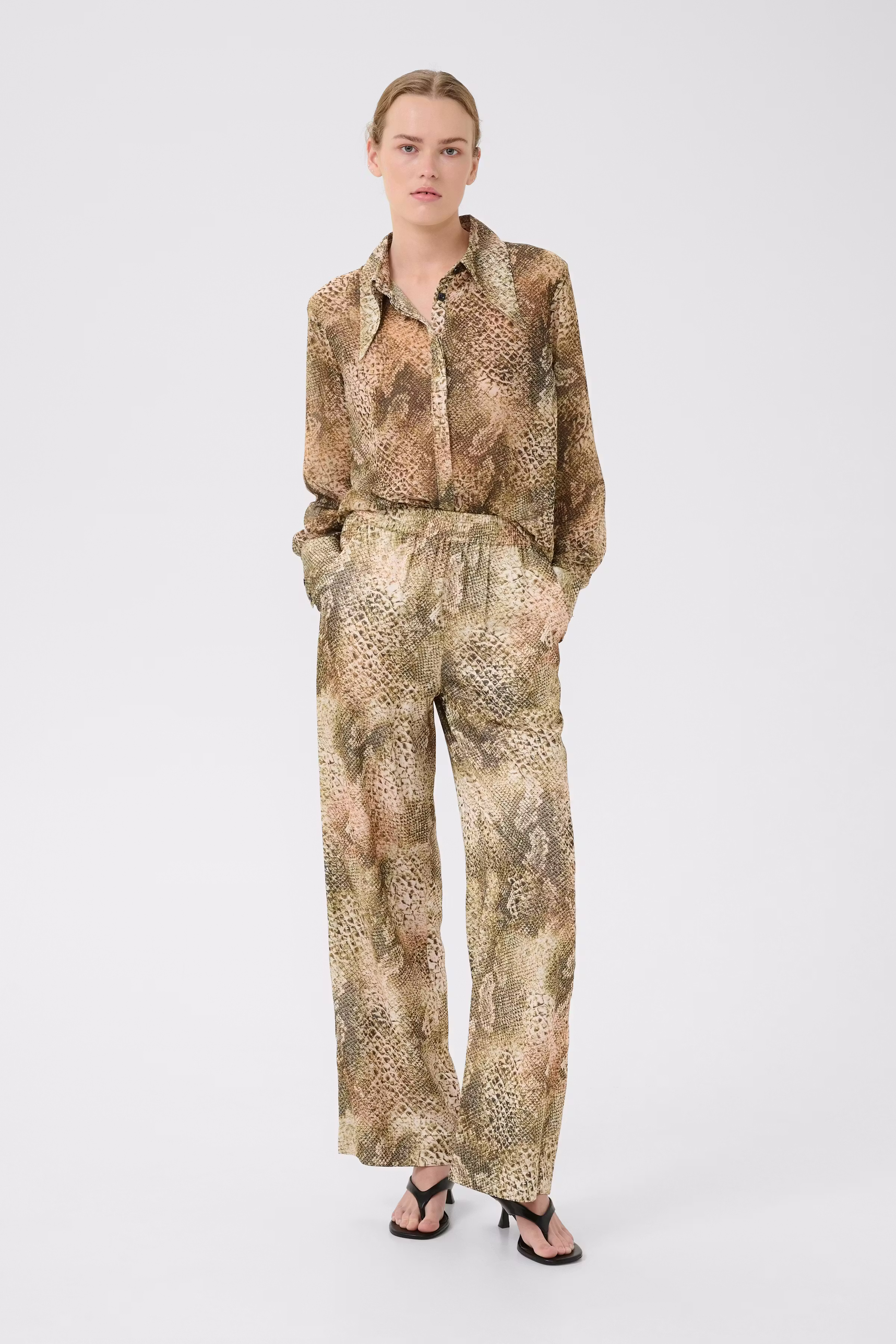 GZsanka Skjorte LOOKBOOK FRONT 10910219-107549