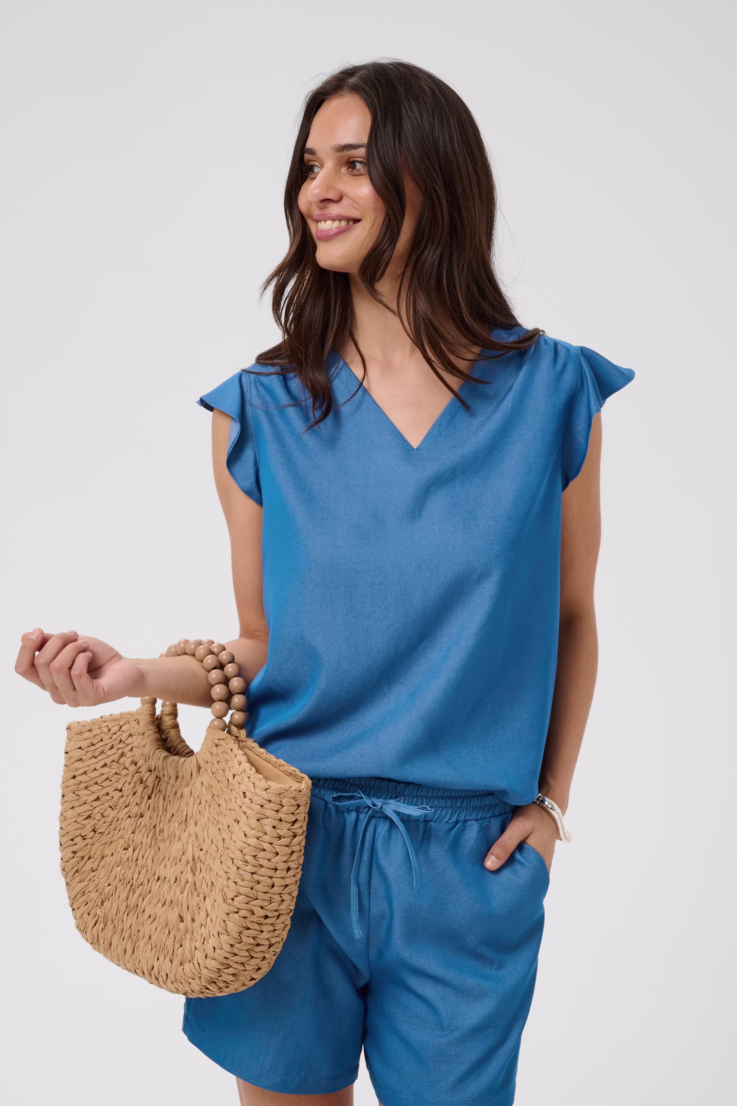 KAannaline Bluse LOOKBOOK FRONT 10512646-105707