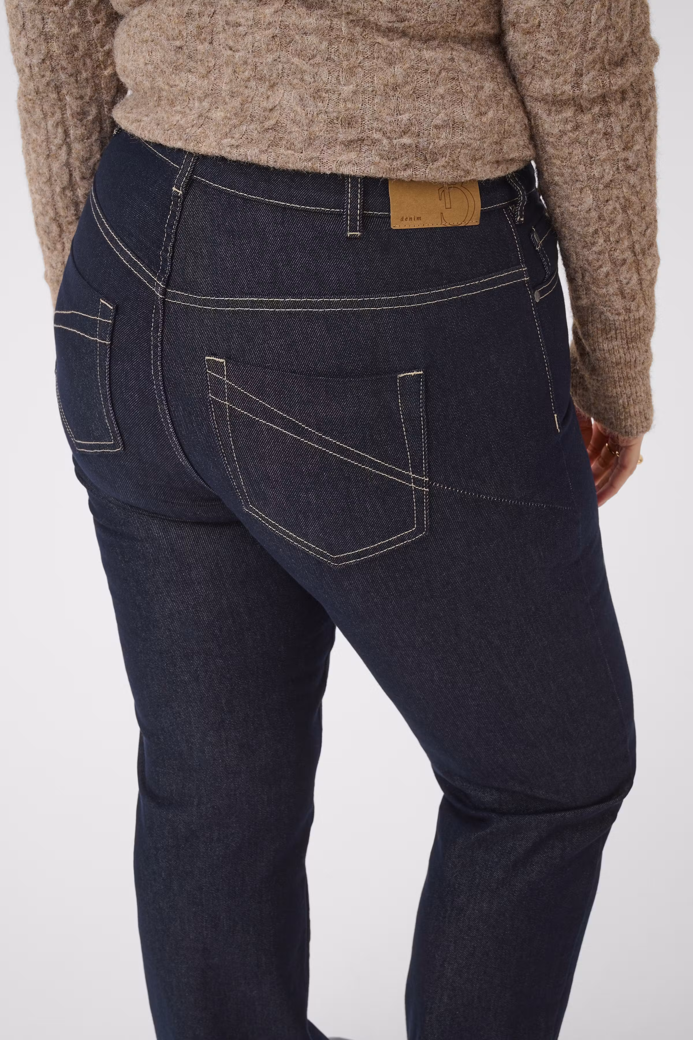 KCflora Jeans LOOKBOOK DETAIL 10584394-109824