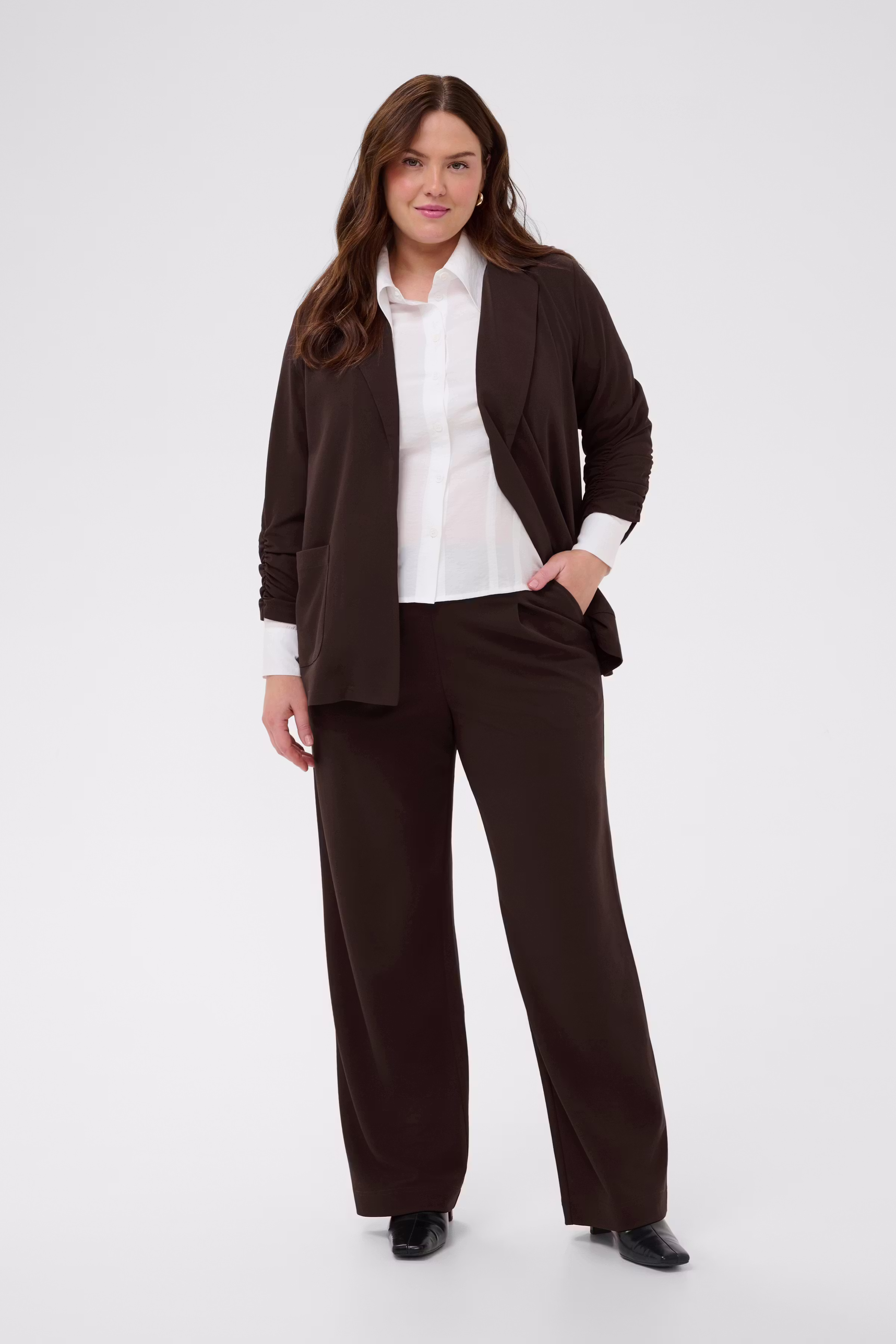 KCpheolo Hose LOOKBOOK FRONT 10584096-190915