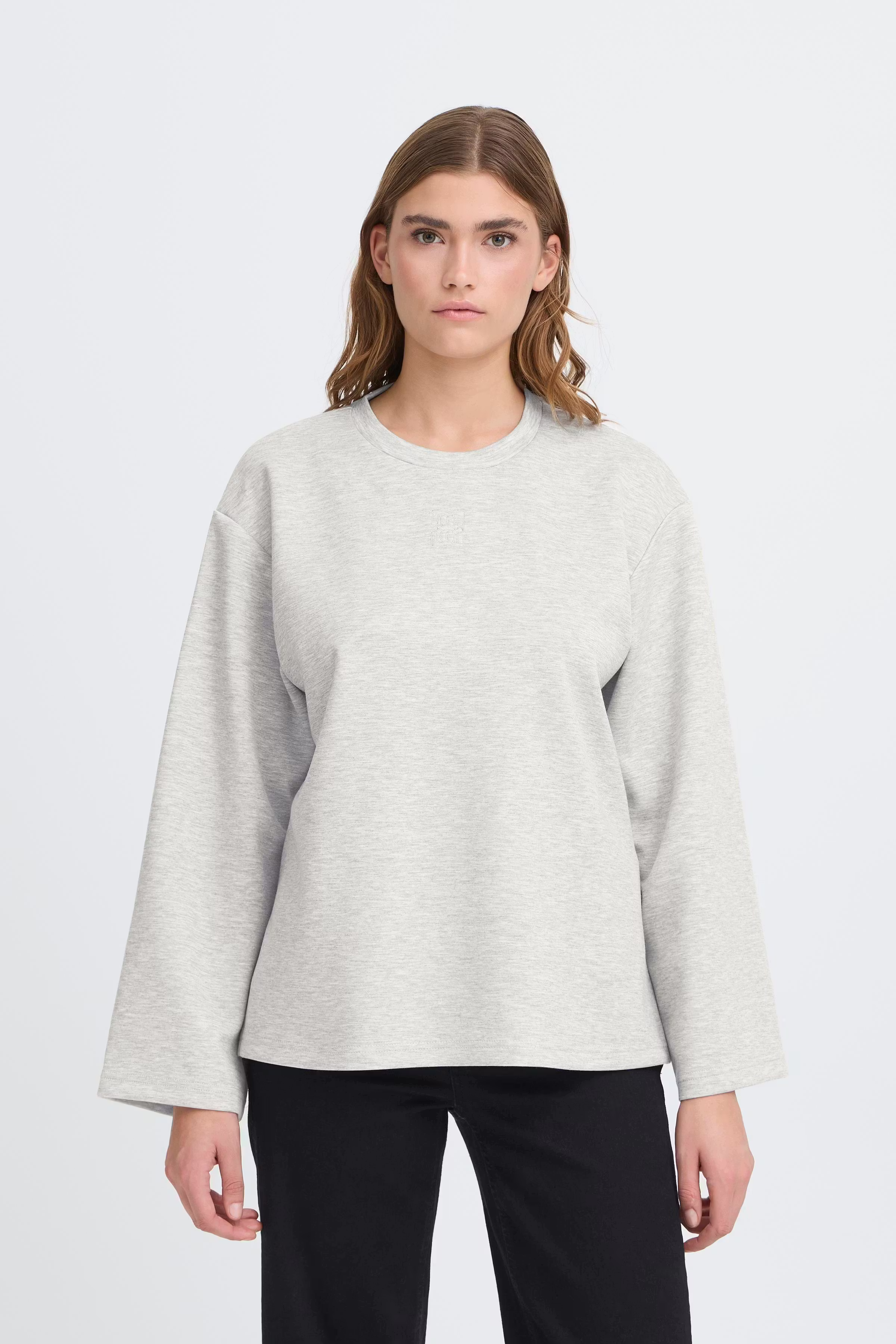 IHKATE T-shirt LOOKBOOK FRONT 20125119-200317