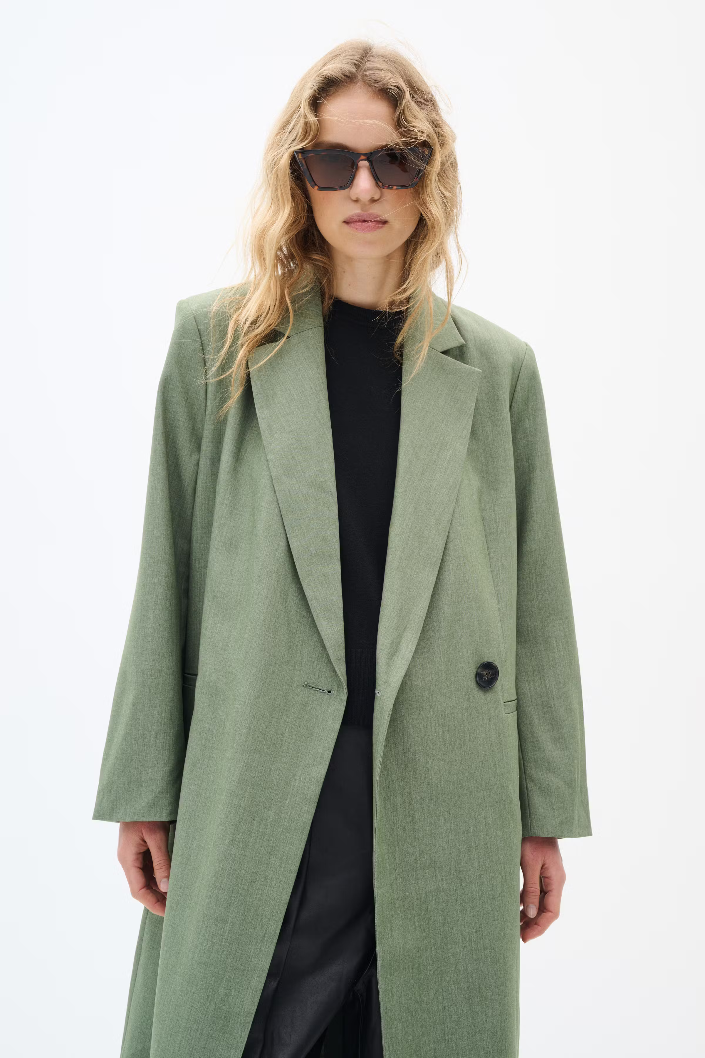 NaxaIW Lang Blazer LOOKBOOK FRONT 30109931-1858061