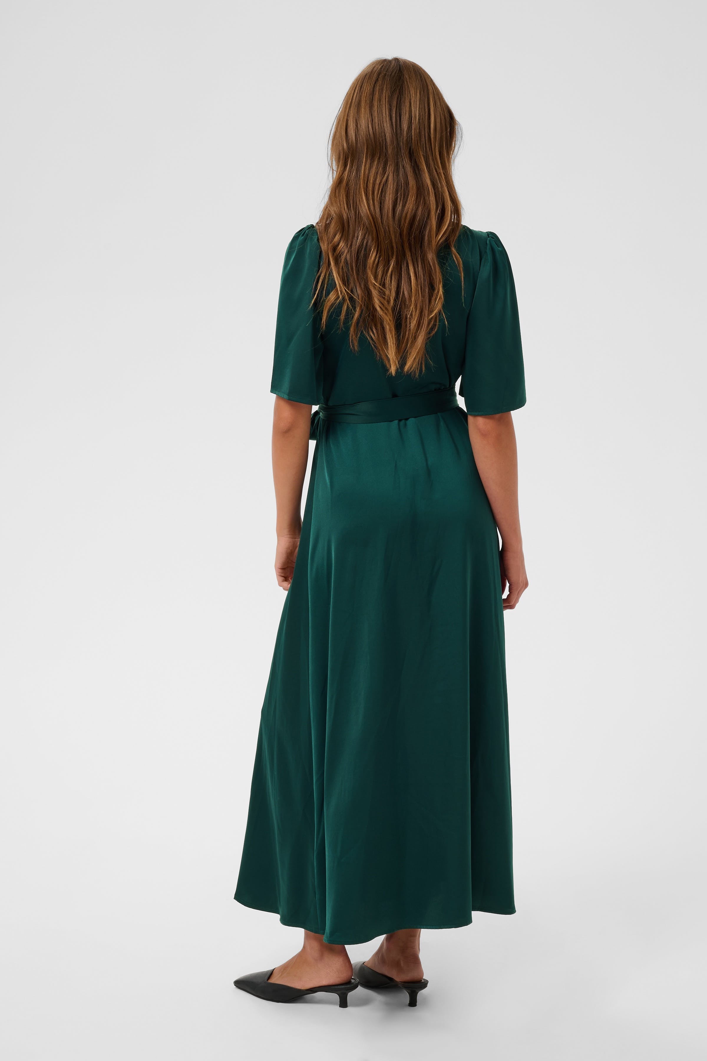 KAsadie Kjole LOOKBOOK BACK 10512165-190509