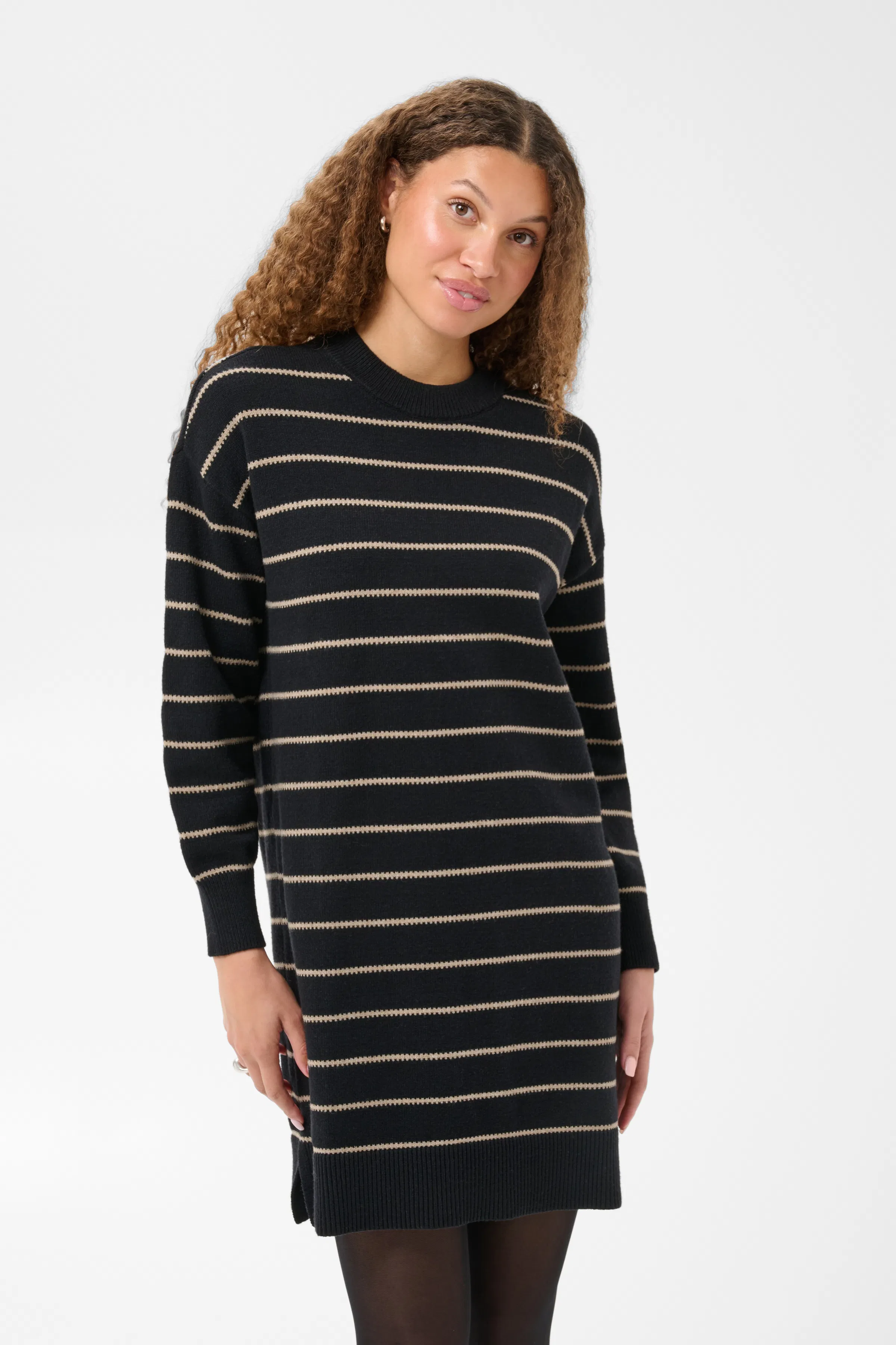 KAariana Kjole LOOKBOOK FRONT 10512570-1000113