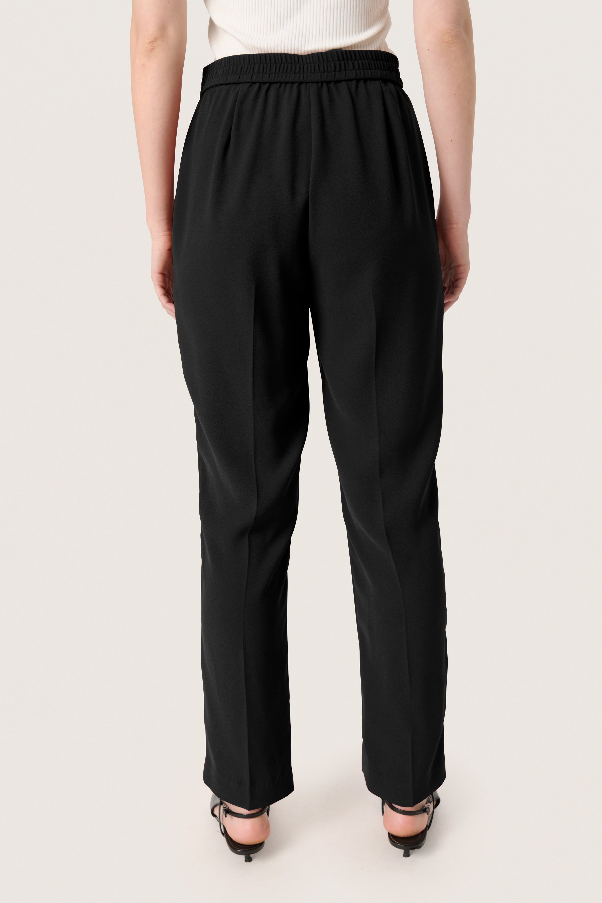 SLShirley Trousers LOOKBOOK BACK 30407698-194008