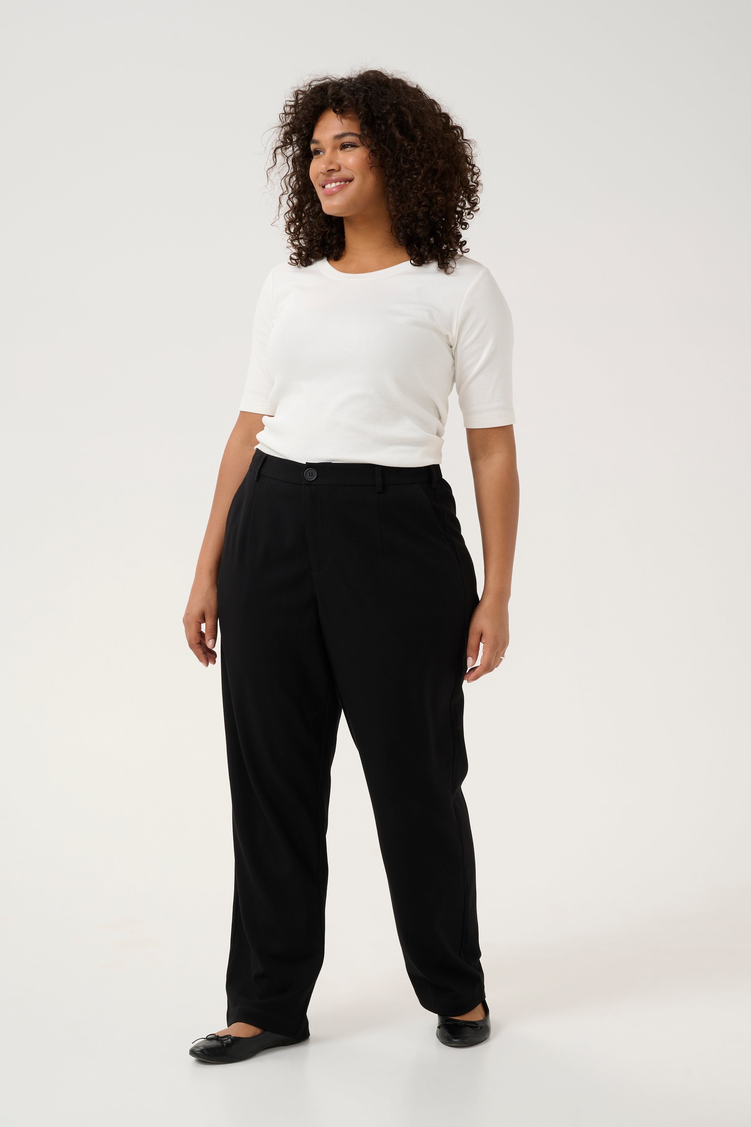 KCmerla Trousers LOOKBOOK FRONT 10582712-100121