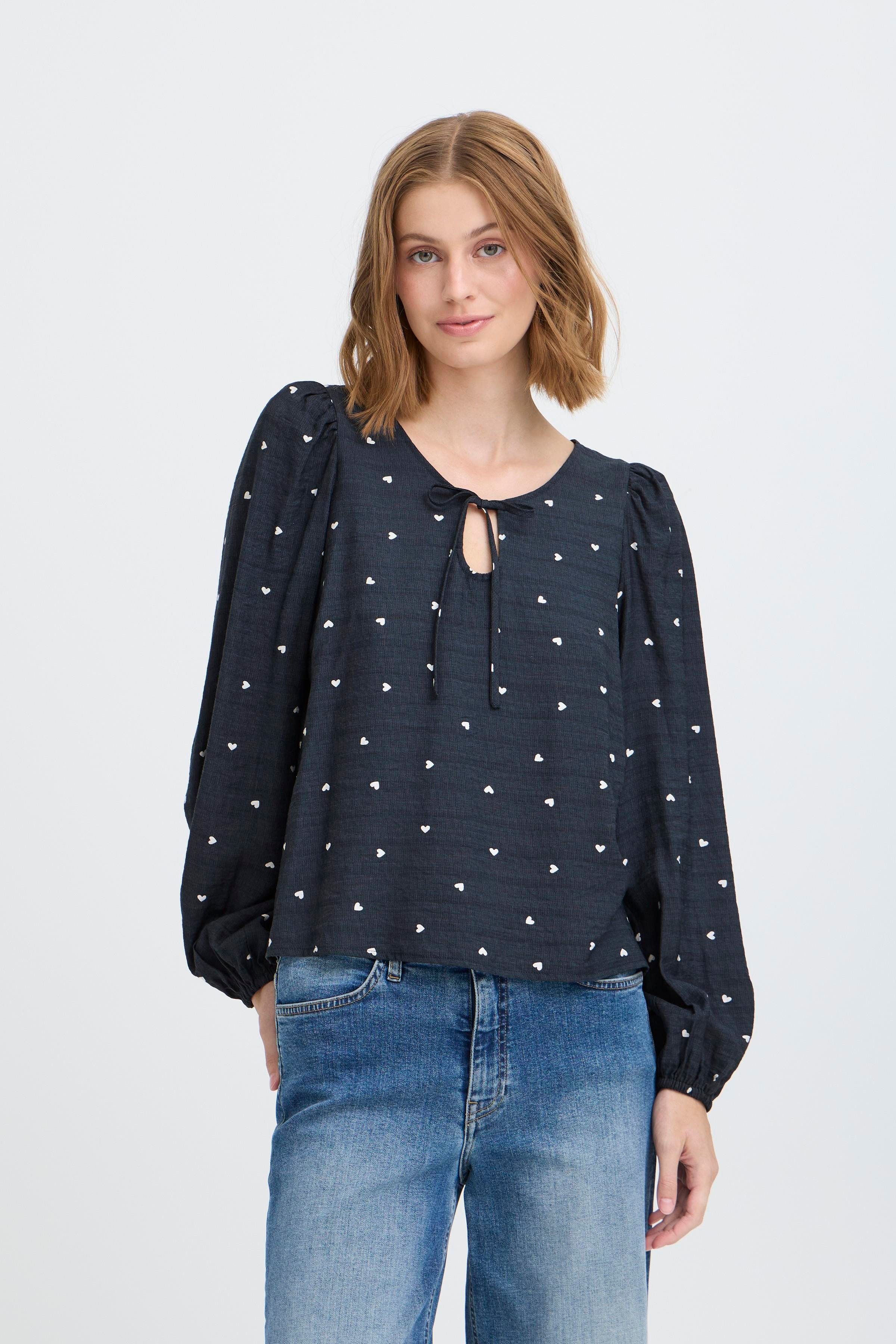 IHELVA Bluse LOOKBOOK FRONT 20124618-900004567