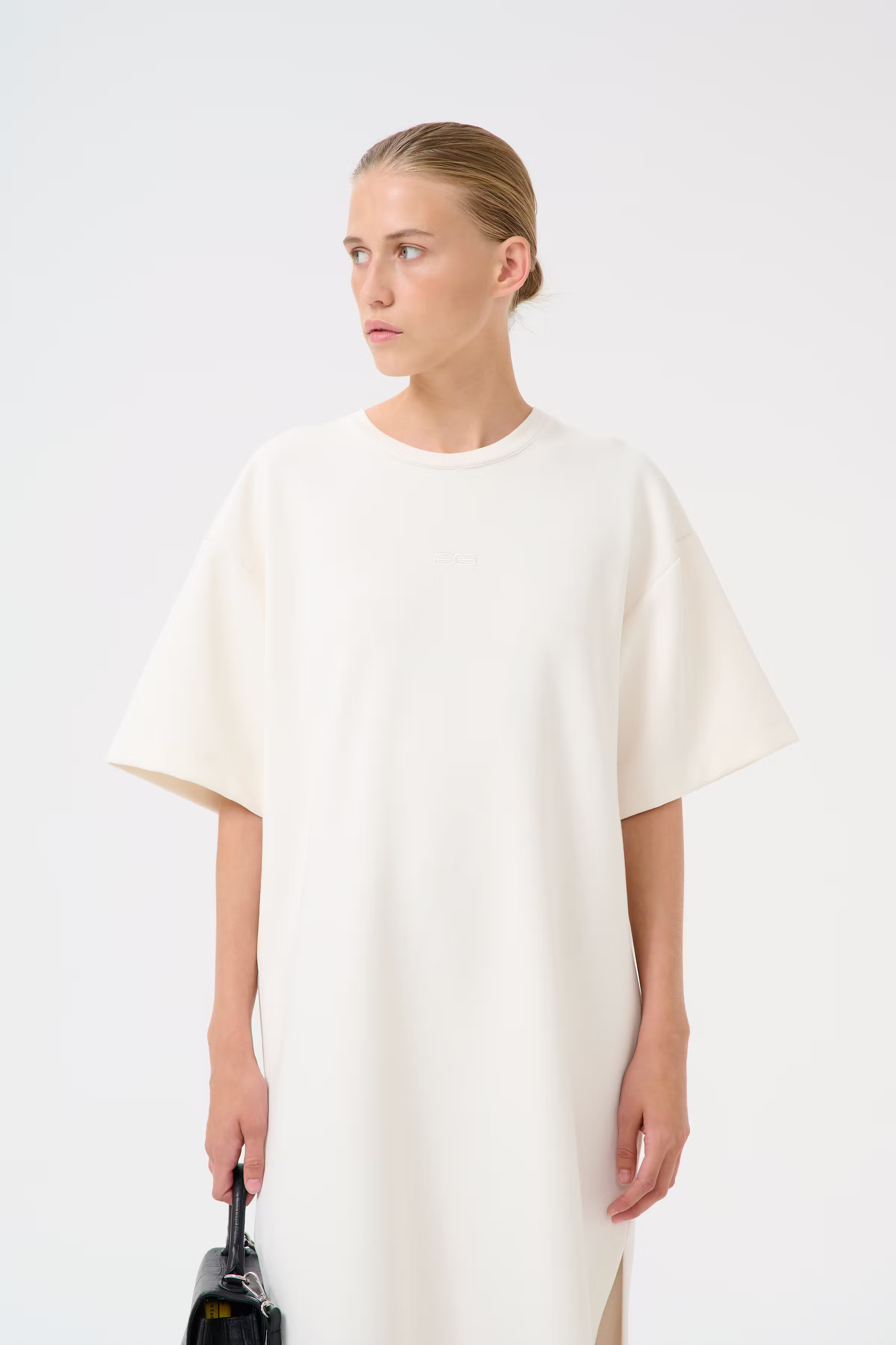 GZimina T-shirt LOOKBOOK FRONT 10910335-130905