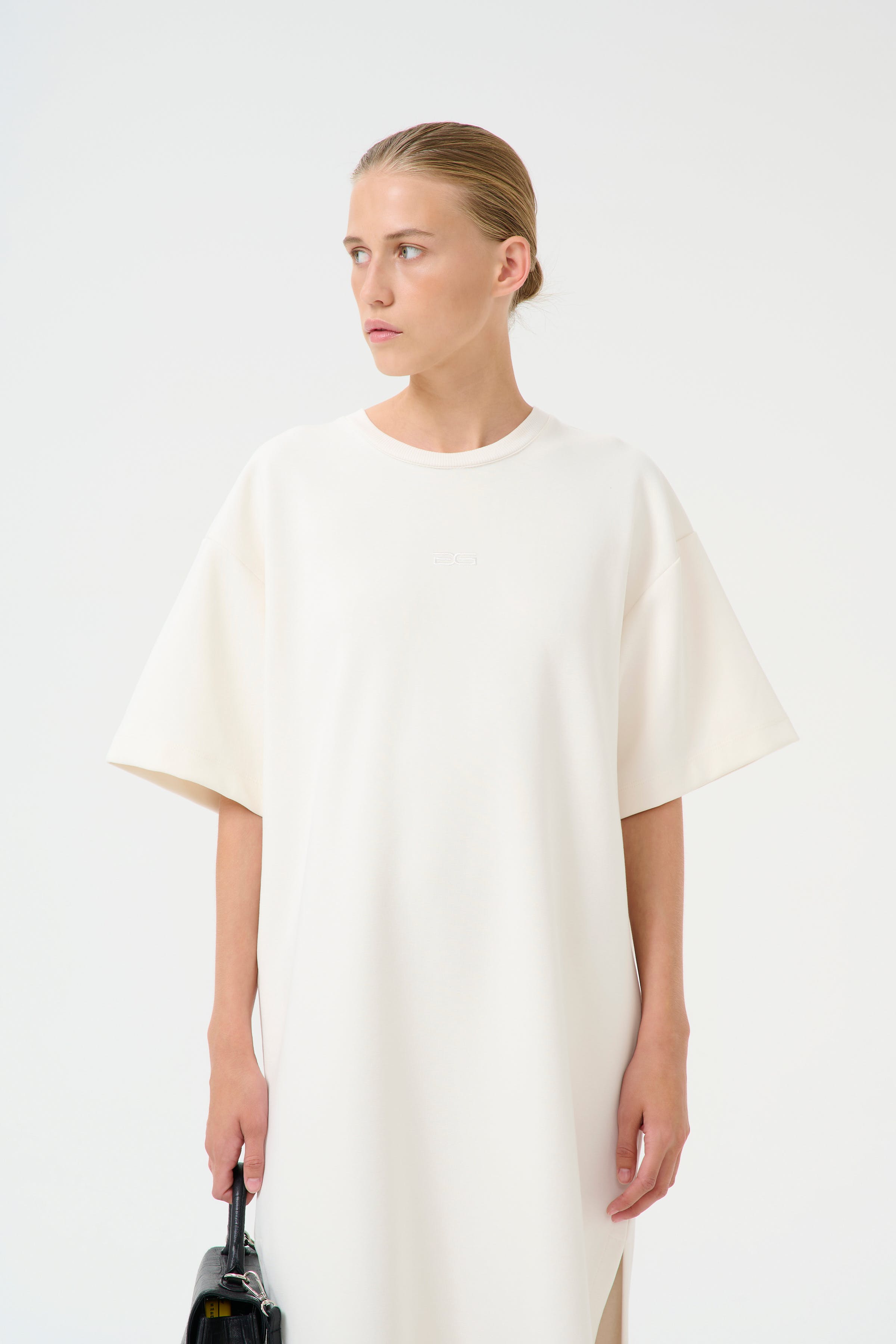 GZimina T-shirt LOOKBOOK FRONT 10910335-130905