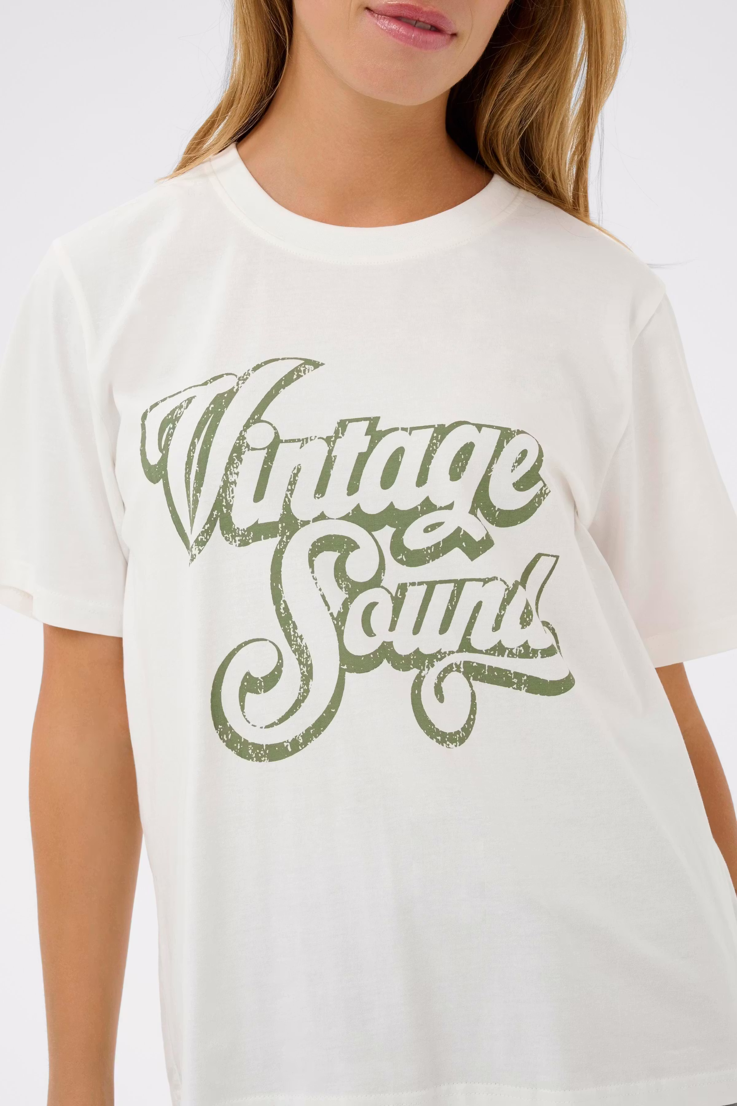 KAhella T-shirt LOOKBOOK DETAIL 10511090-110602