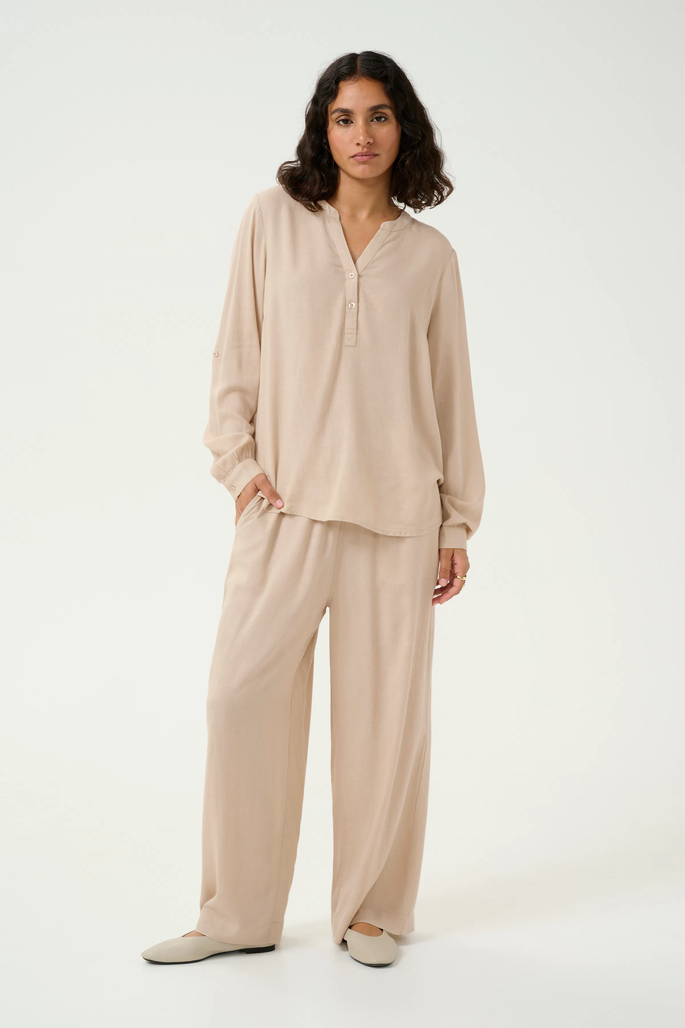 KAmilia Hørbluse LOOKBOOK FRONT 10508313-151305